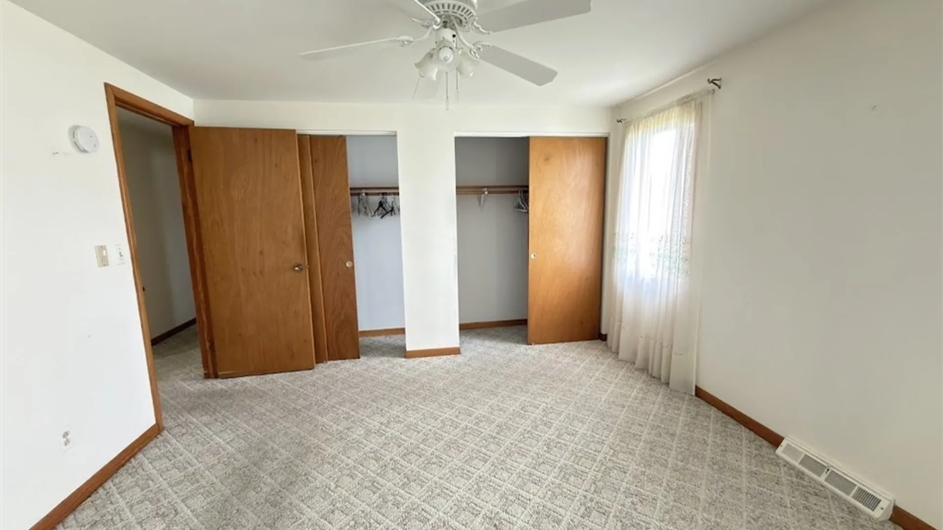 Property at 104 Bradwood Road, West Seneca, NY 14224 16