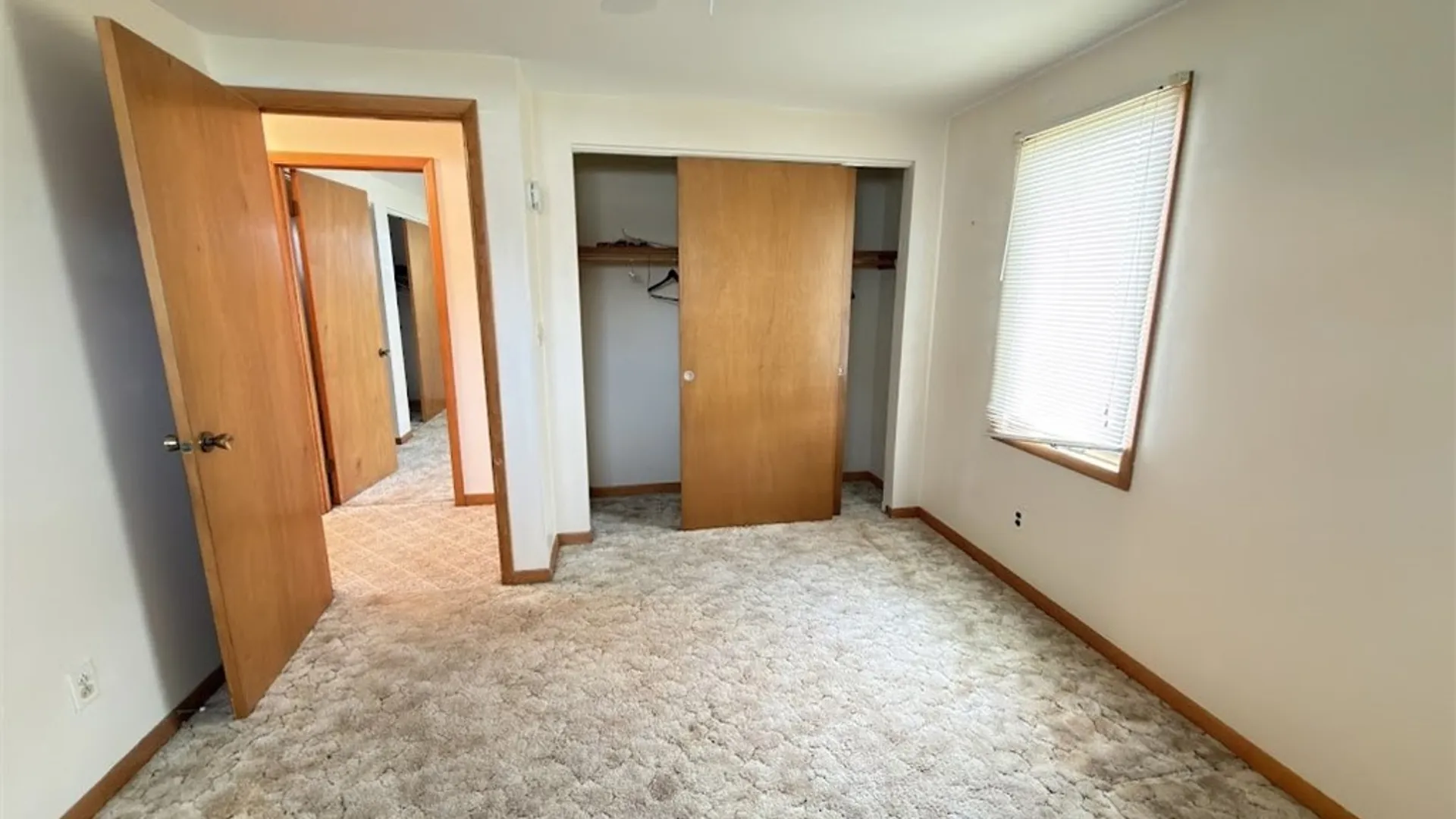 Property at 104 Bradwood Road, West Seneca, NY 14224 20