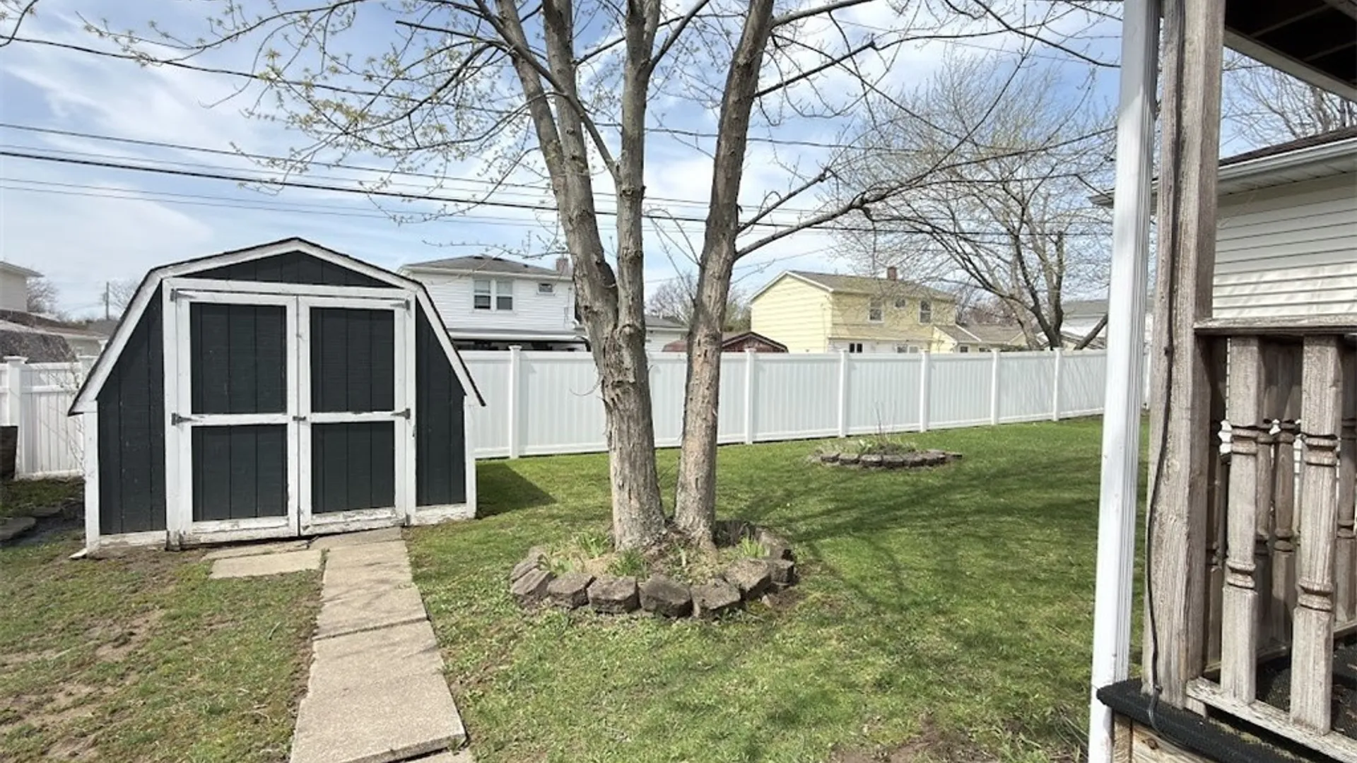 Property at 104 Bradwood Road, West Seneca, NY 14224 5