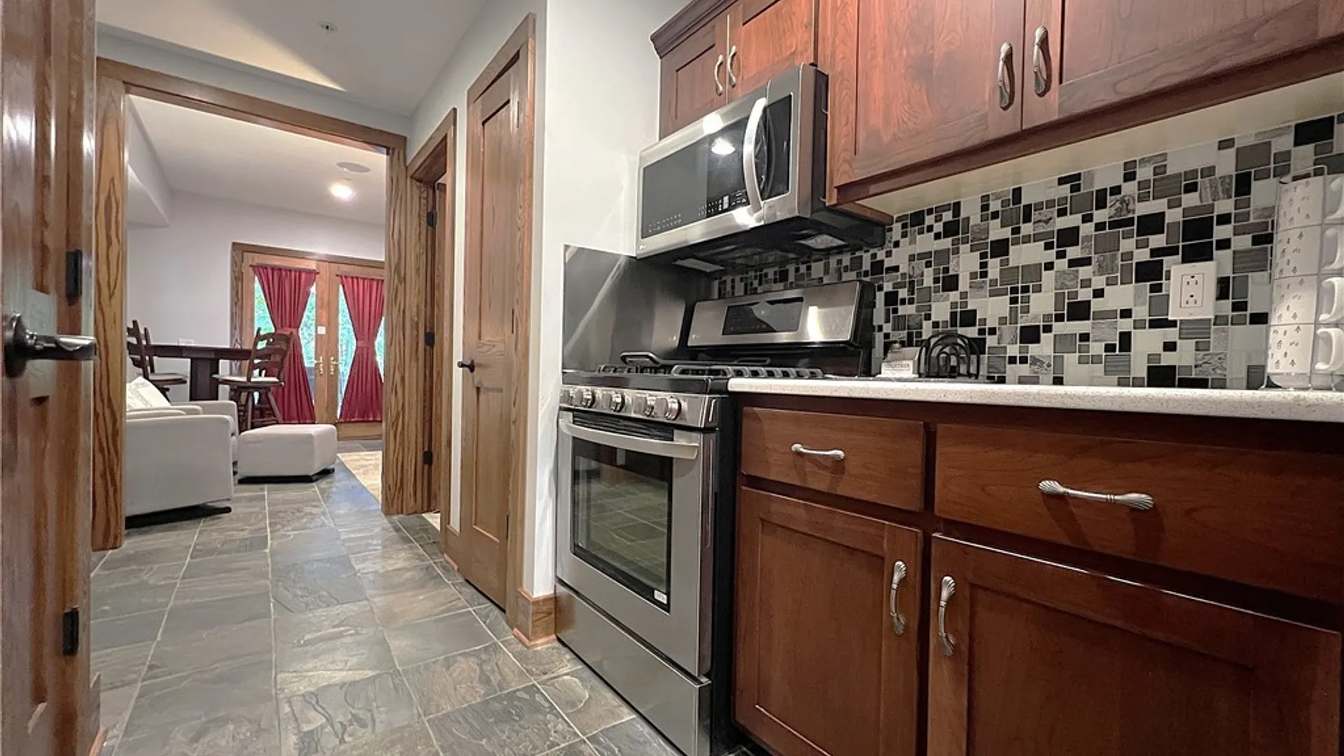 Property at 13 Ellicottvillas, Ellicottville, NY 14731 31
