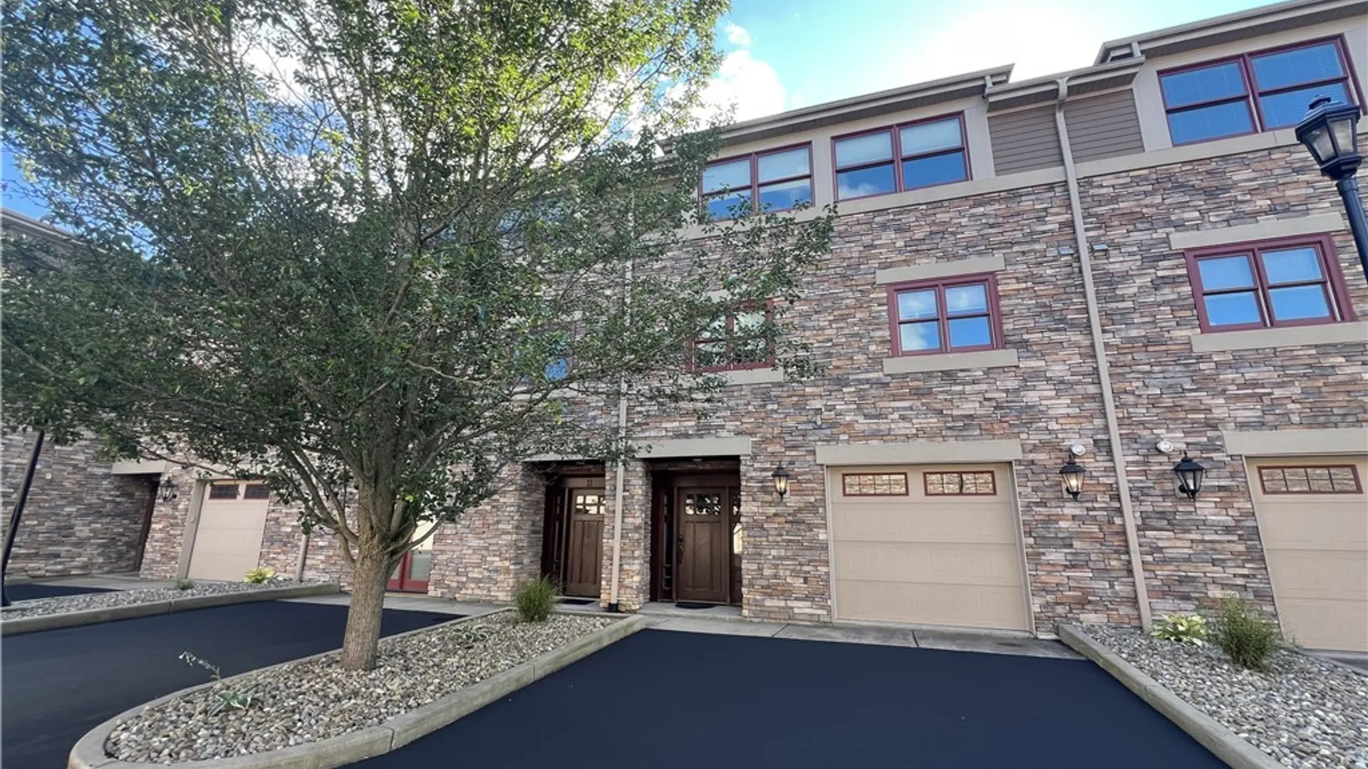 Property at 13 Ellicottvillas, Ellicottville, NY 14731 39