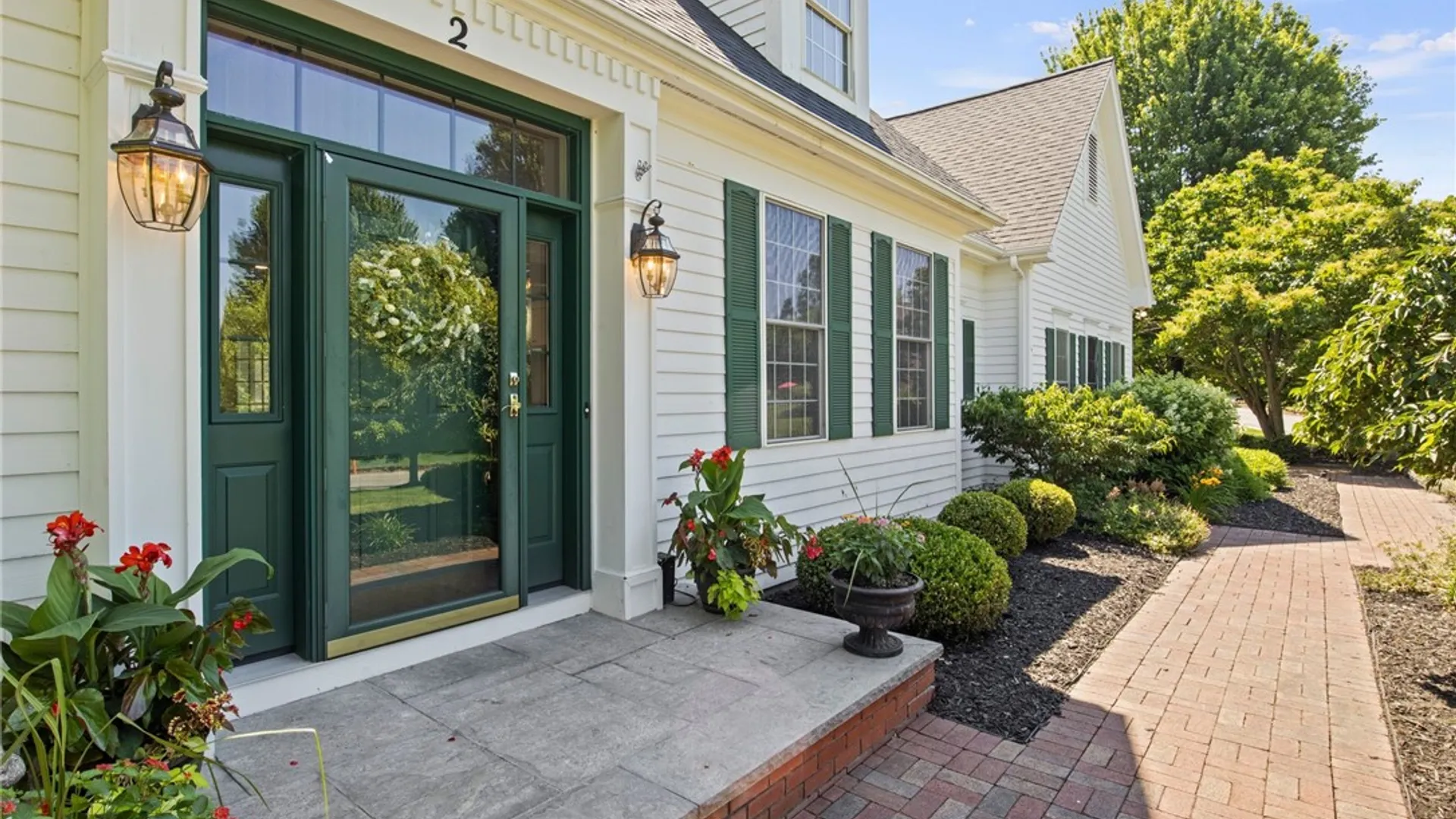 Property at 2 Esker Rise, Victor, NY 14564 3