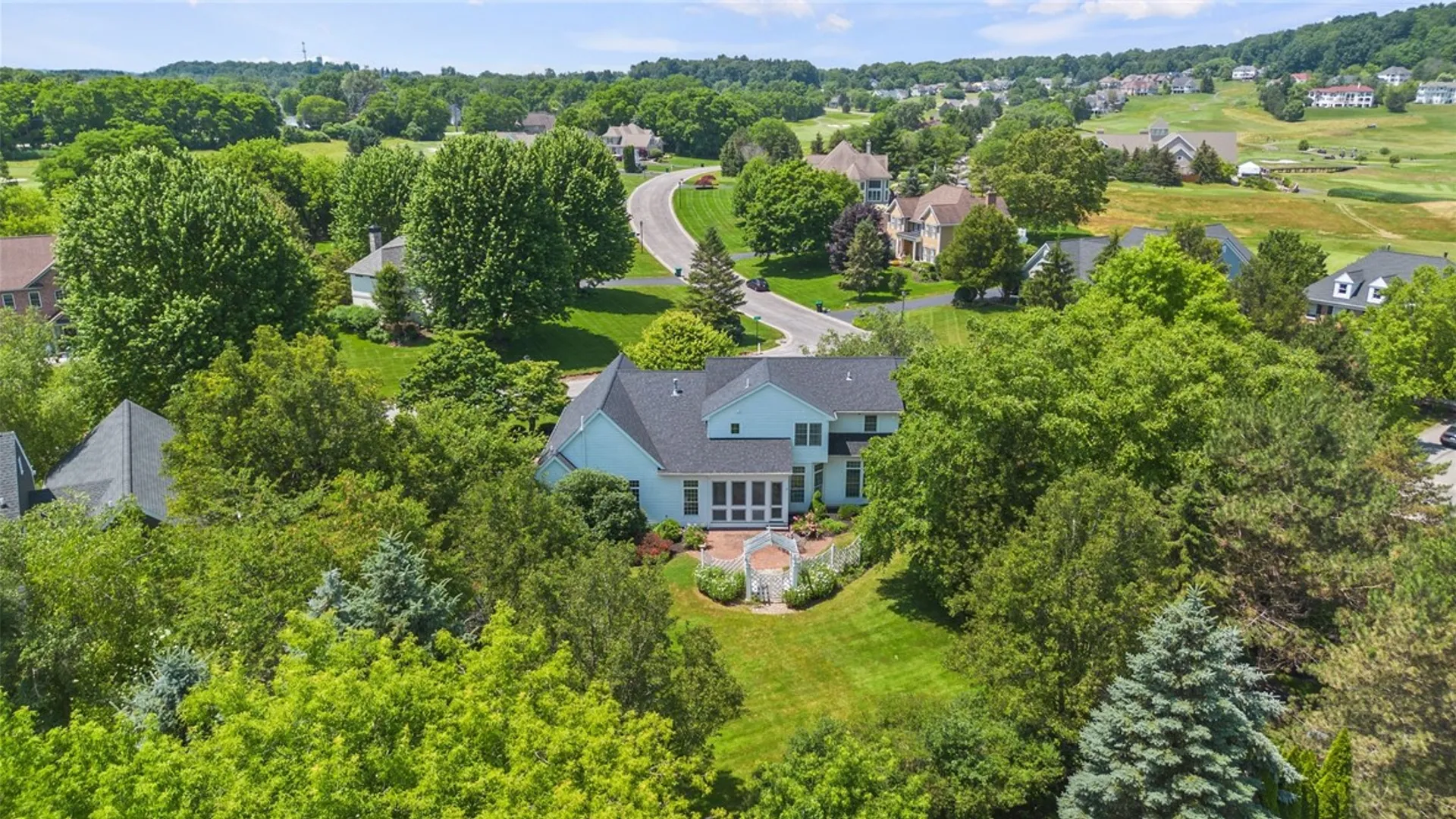 Property at 2 Esker Rise, Victor, NY 14564 43