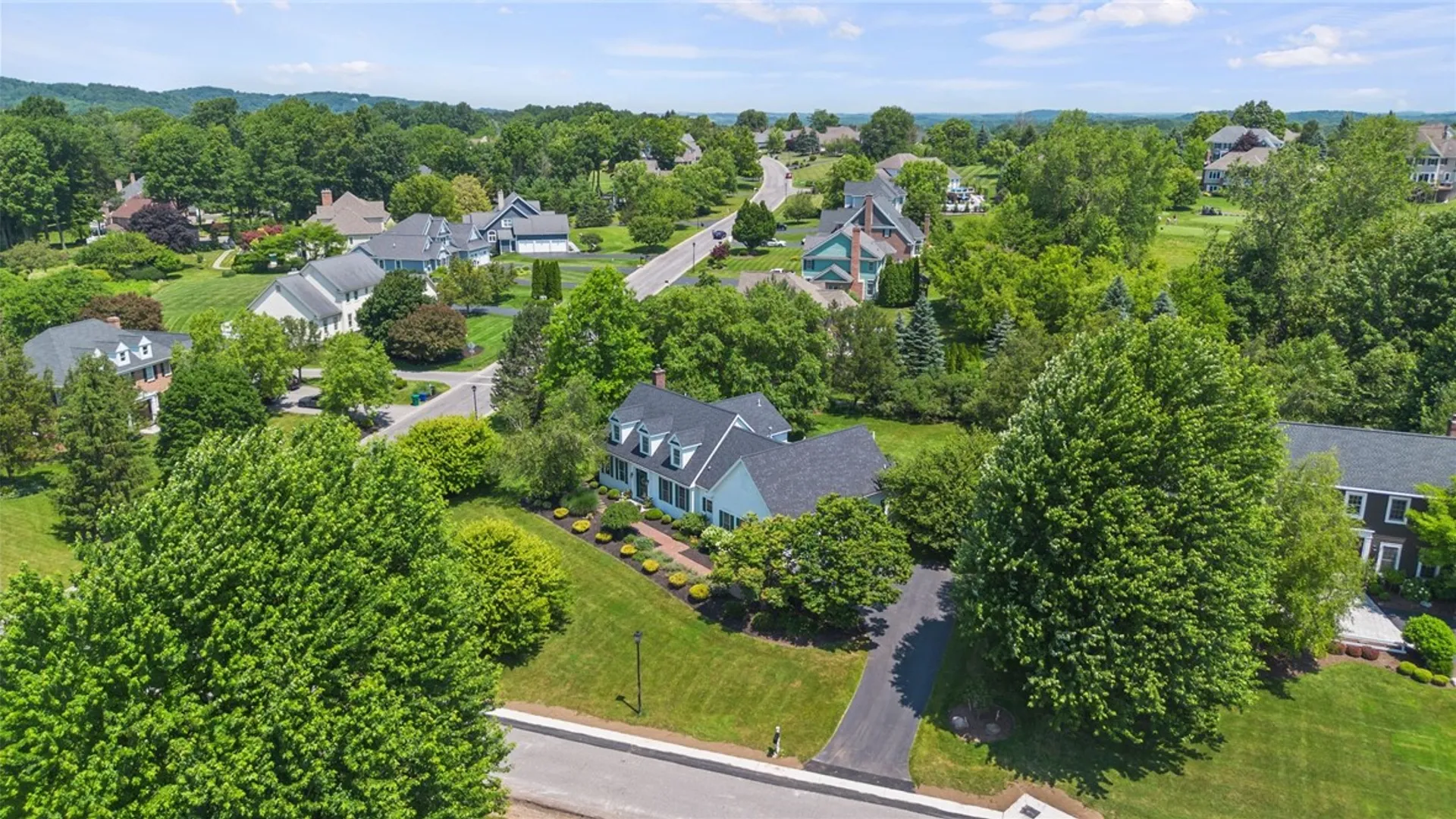 Property at 2 Esker Rise, Victor, NY 14564 44