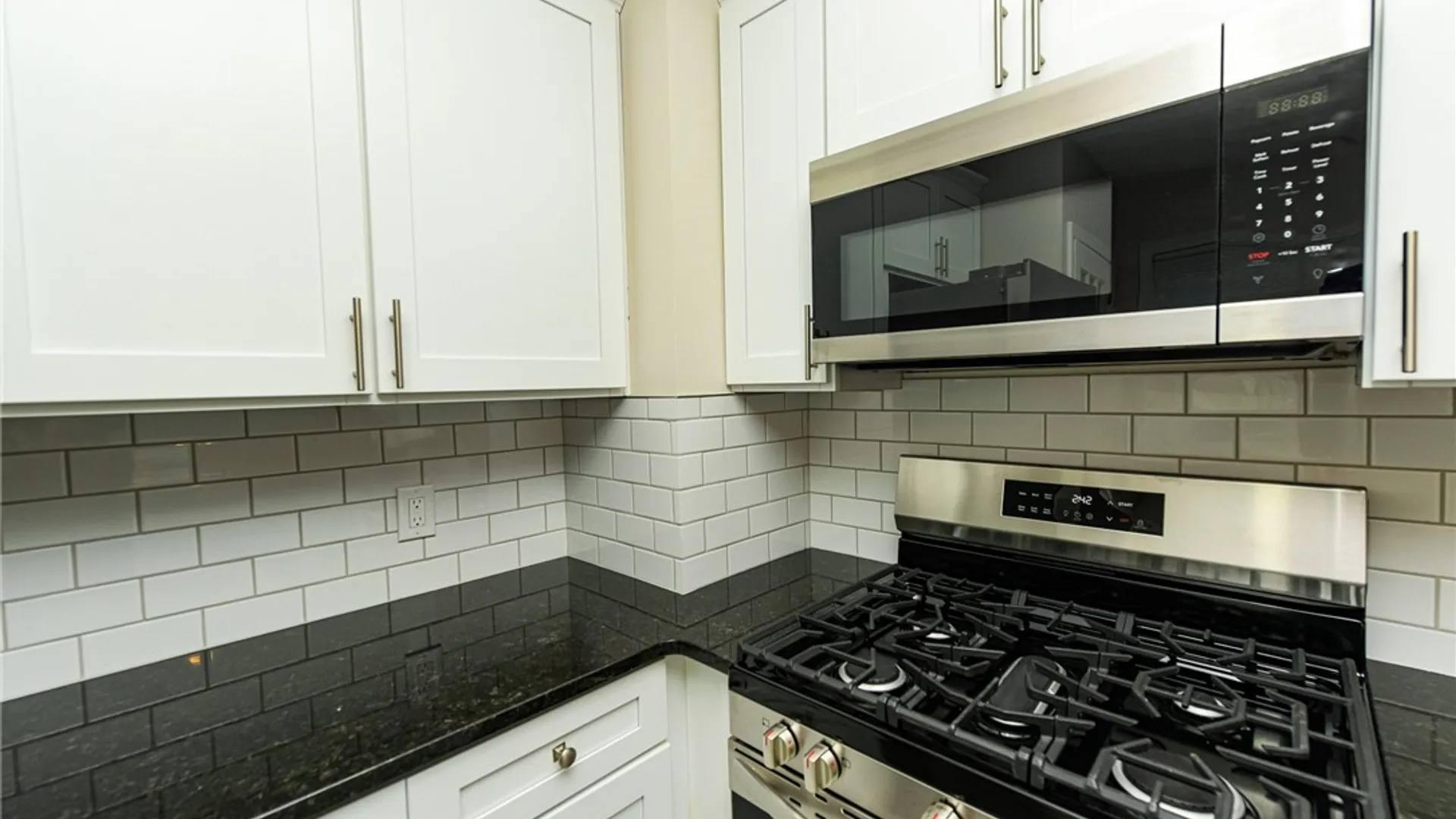 Property at 31 Wendhurst Drive, Greece, NY 14616 13