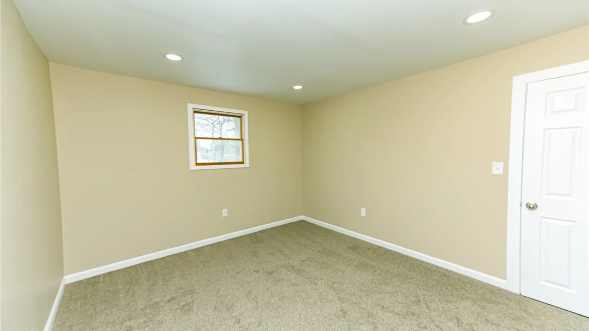 Property at 31 Wendhurst Drive, Greece, NY 14616 28