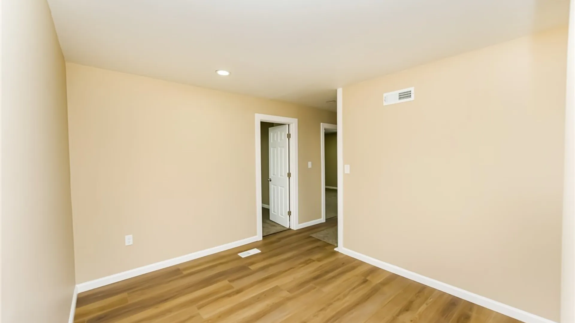 Property at 31 Wendhurst Drive, Greece, NY 14616 30