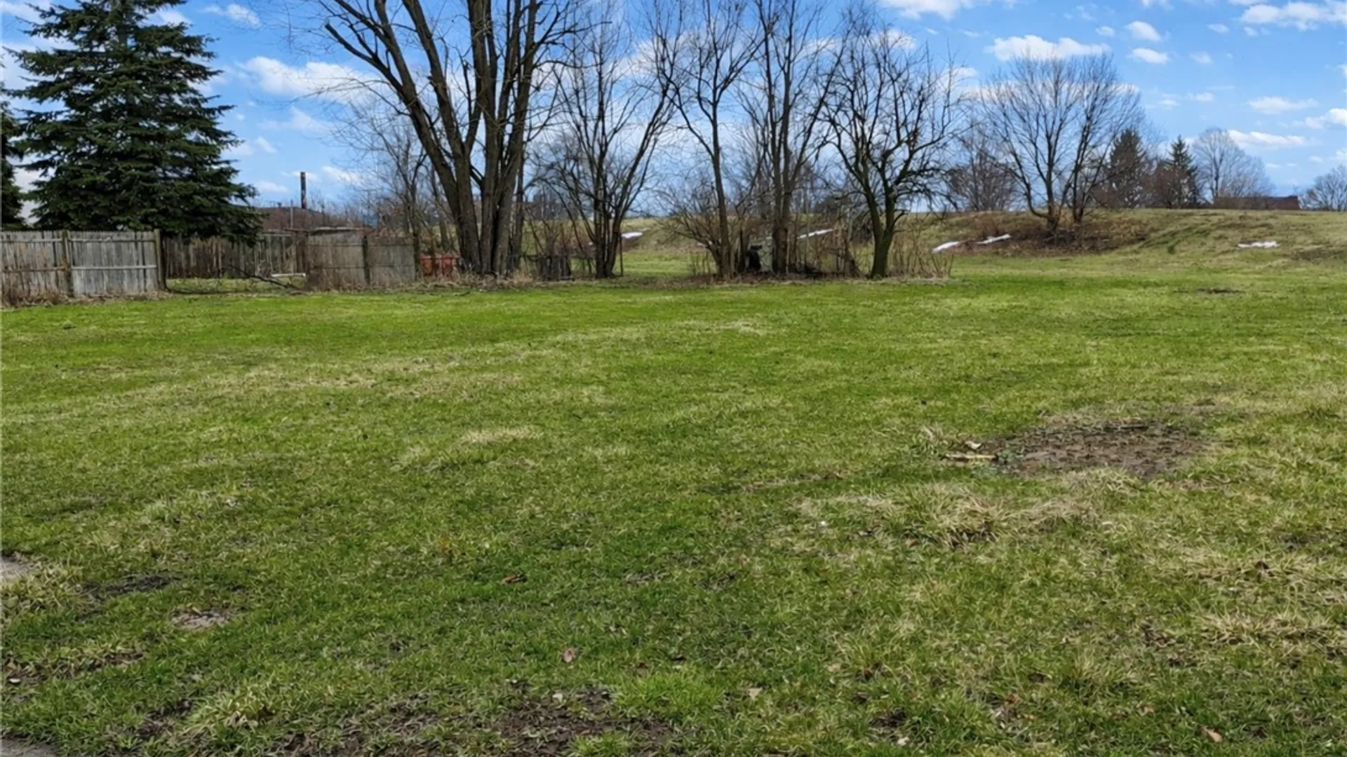 Property at 811 Eagle Street, Buffalo, NY 14210 2