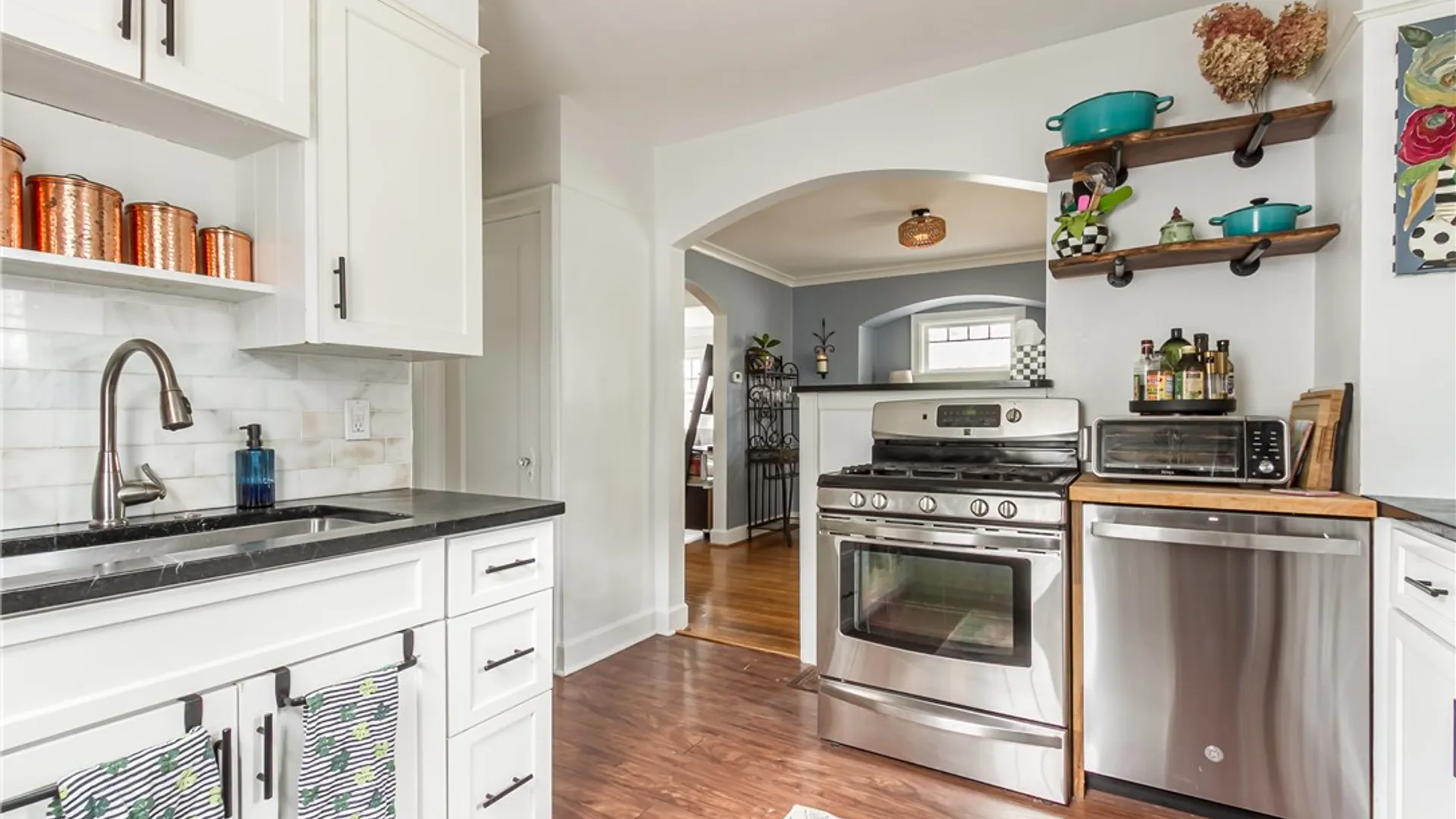 Property at 112 Astor Drive, Brighton, NY 14610 10