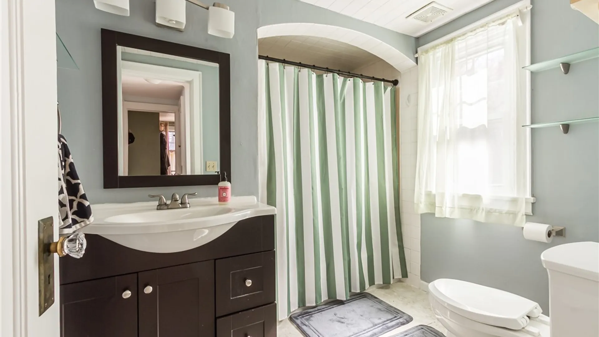 Property at 112 Astor Drive, Brighton, NY 14610 18