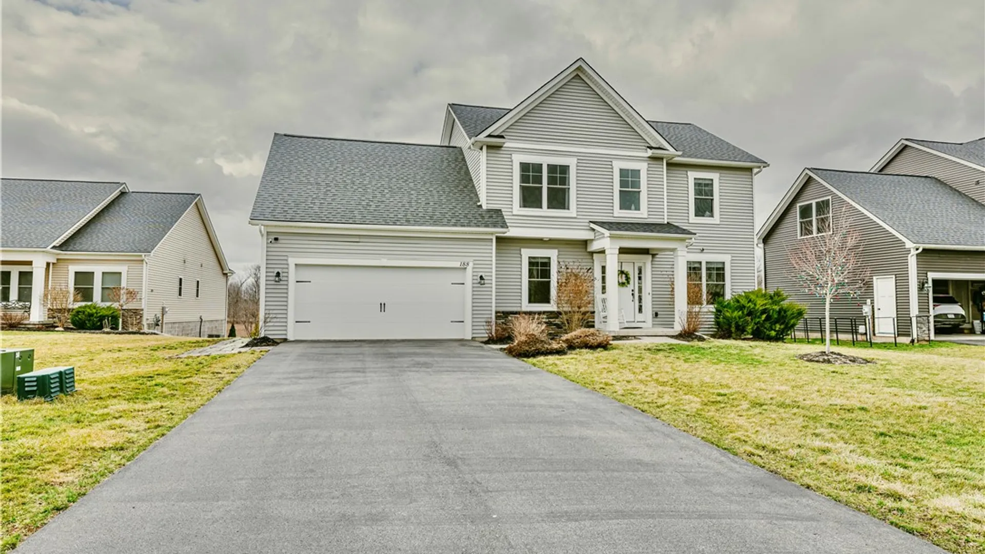 Property at 188 Mossy Oak Cove, Henrietta, NY 14586 2