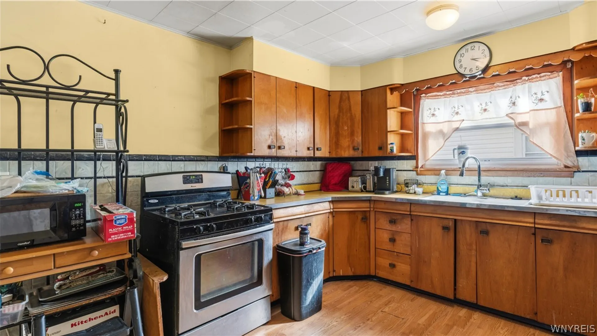 Property at 27 Johnson Street, Lackawanna, NY 14218 12