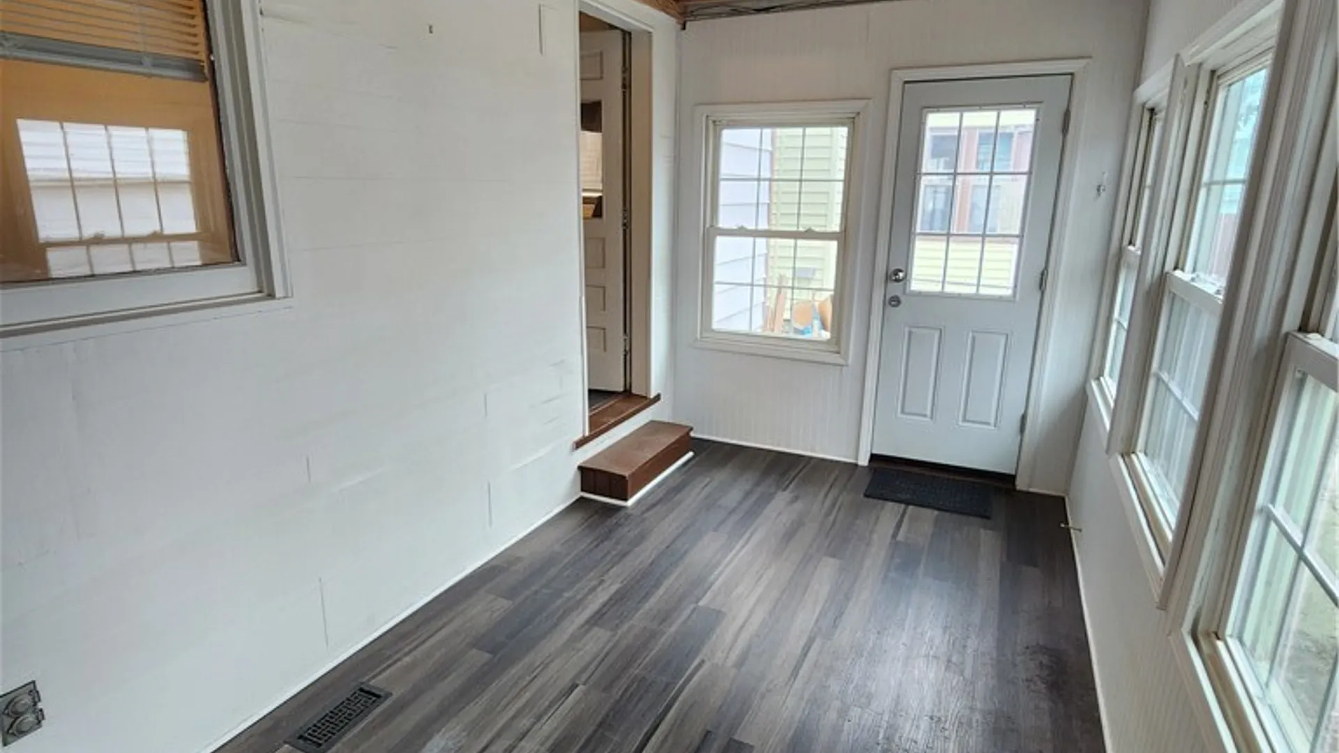 Property at 15 Edgewood Ave, Buffalo, NY 14220 14