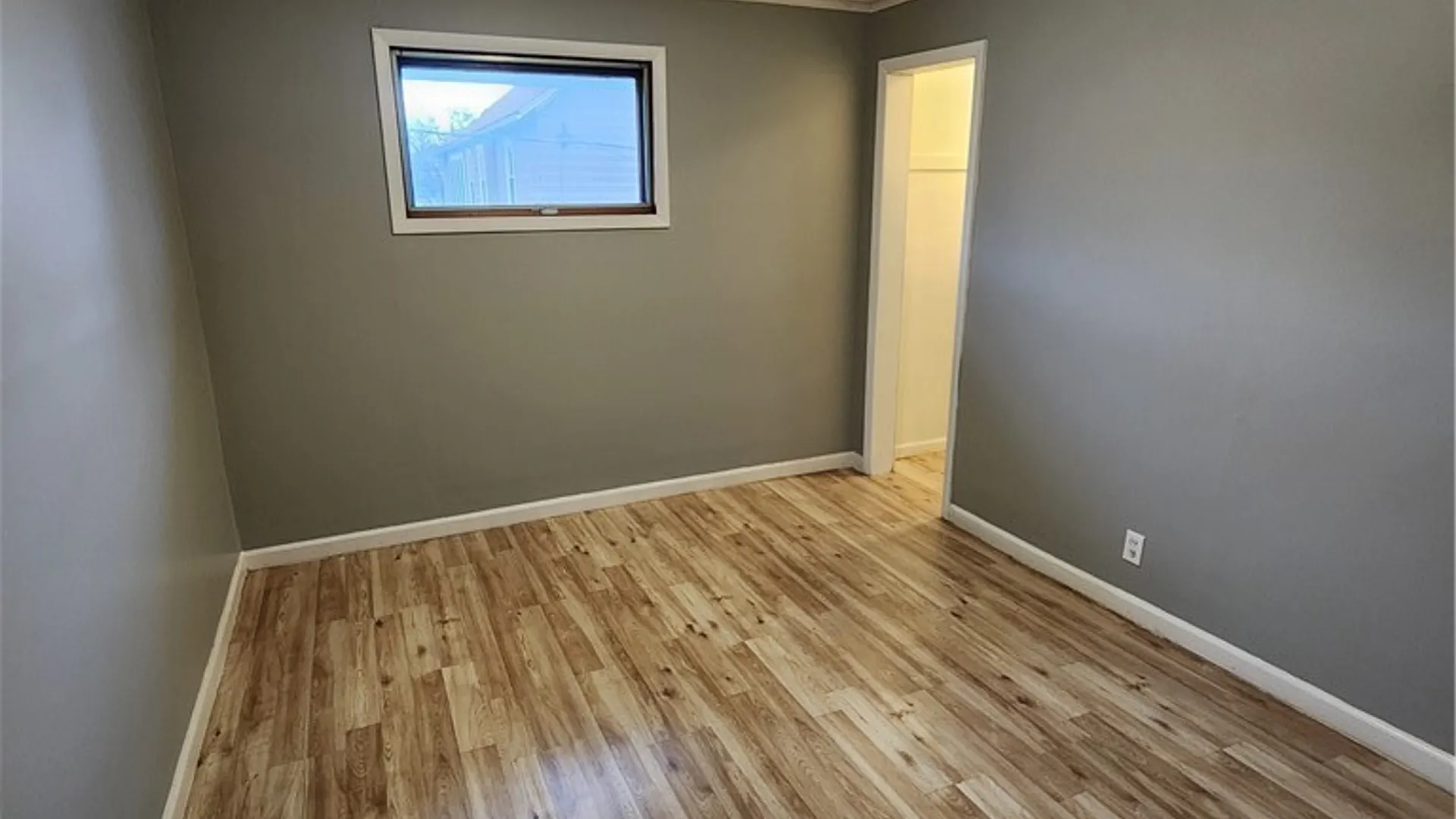 Property at 15 Edgewood Ave, Buffalo, NY 14220 23