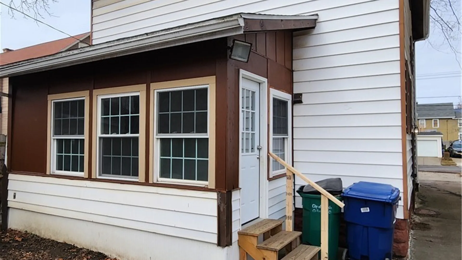 Property at 15 Edgewood Ave, Buffalo, NY 14220 3