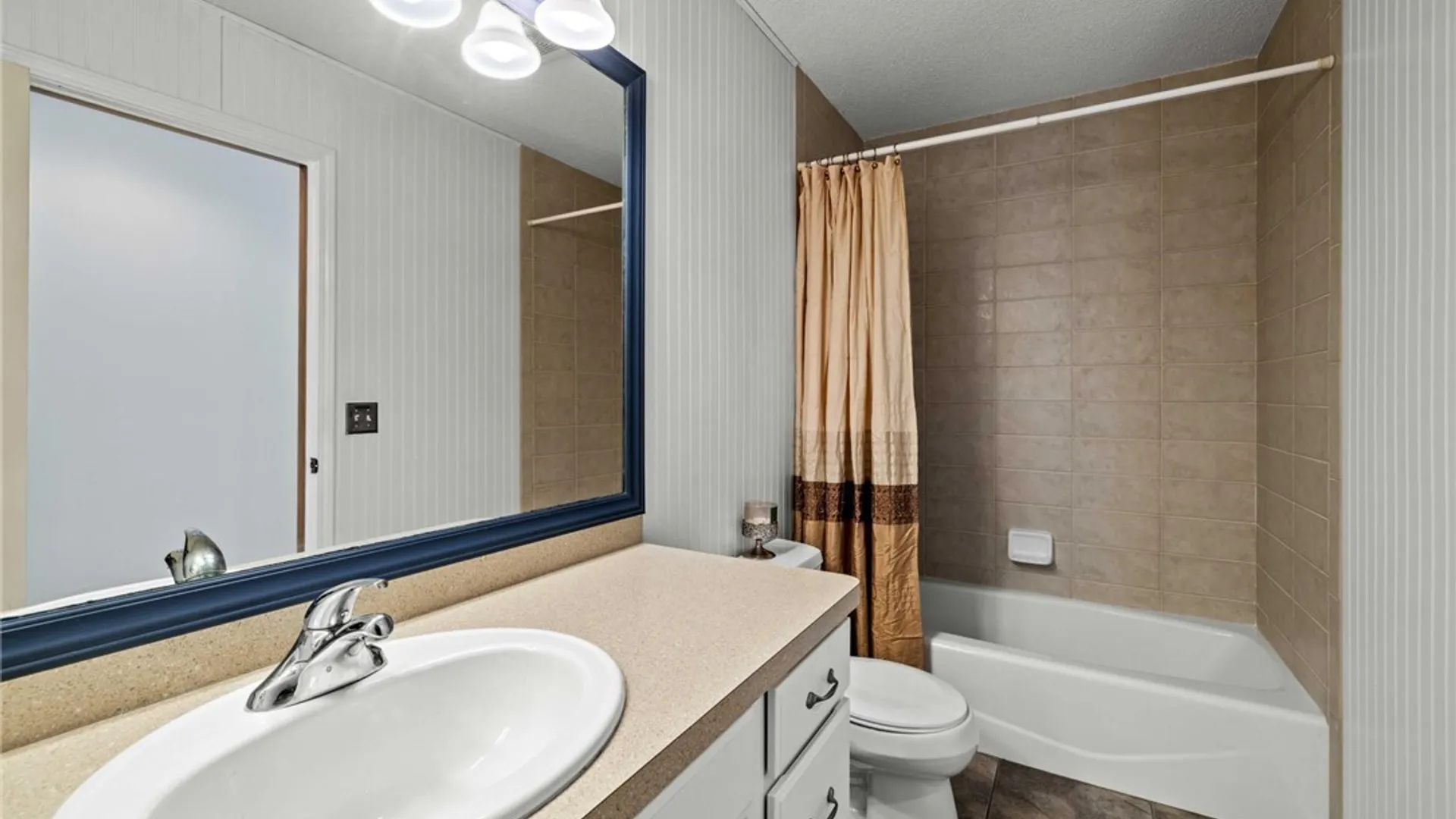 Property at 6521 White Oak, Hamburg, NY 14085 34