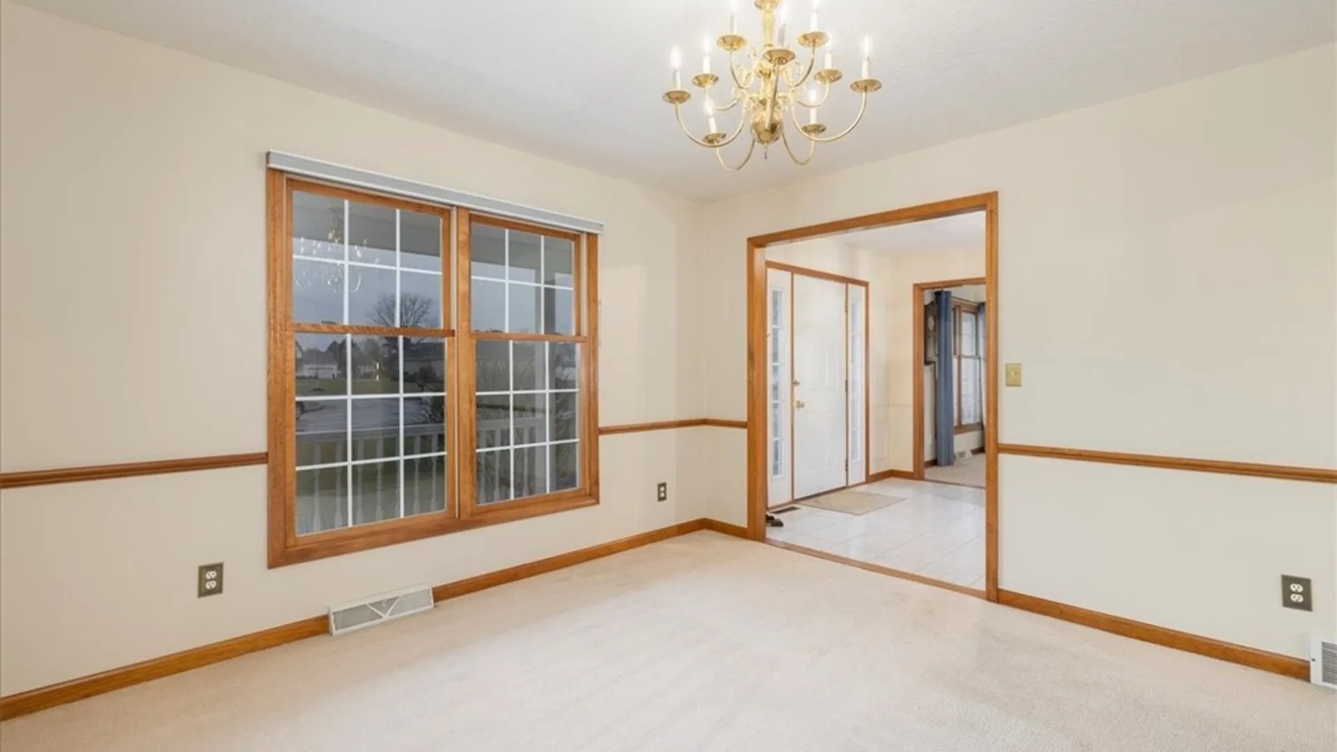 Property at 6115 Newberry Court, Clarence, NY 14032 5