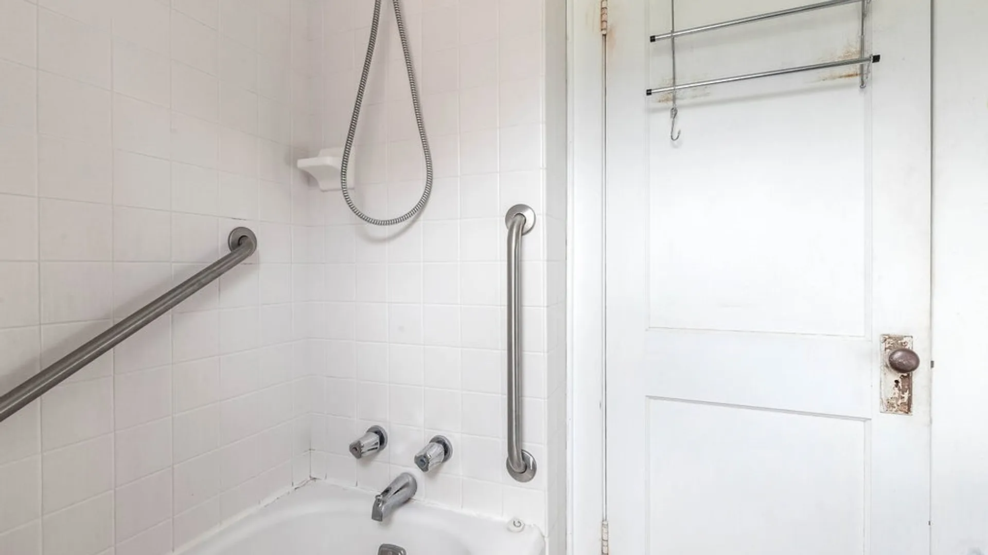 Property at 3471 West River Road, Grand Island, NY 14072 26