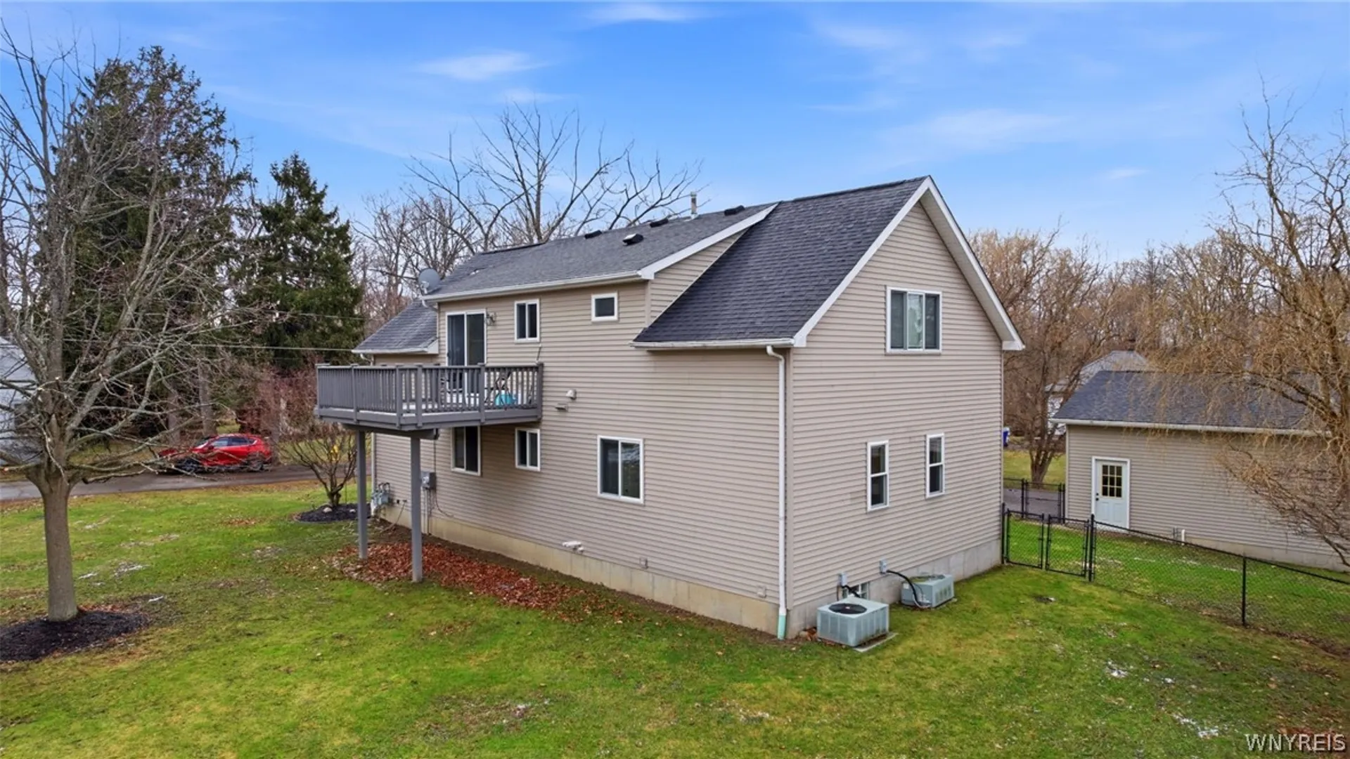 Property at 4986 City View Avenue, Hamburg, NY 14219 34