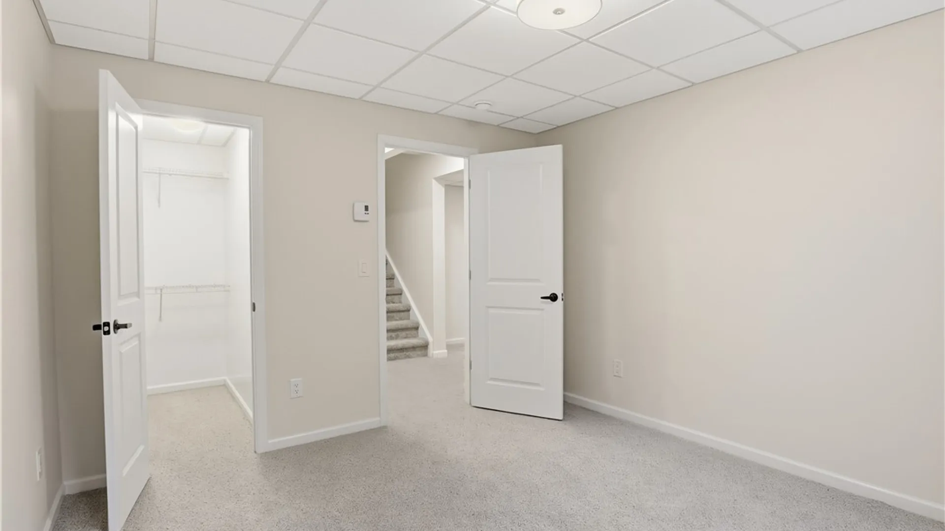 Property at 8 Nightfrost Lane, Henrietta, NY 14467 32