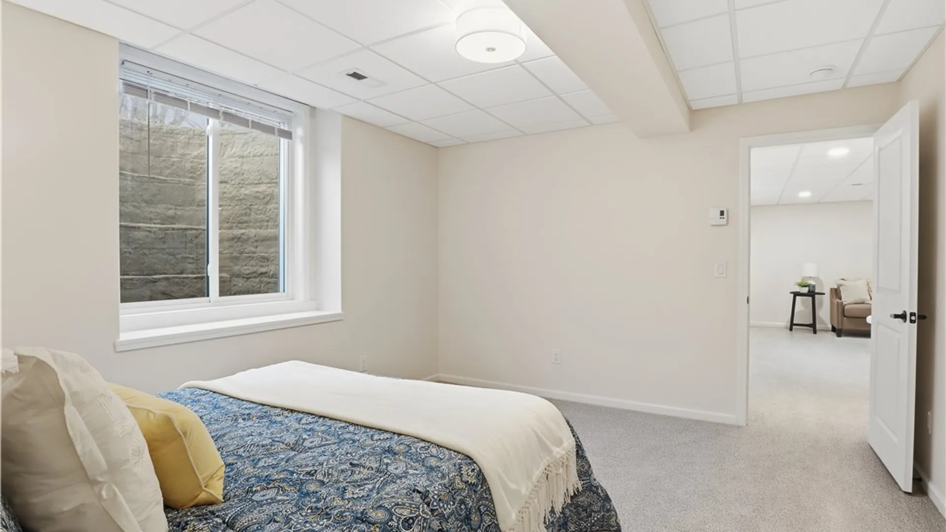 Property at 8 Nightfrost Lane, Henrietta, NY 14467 34