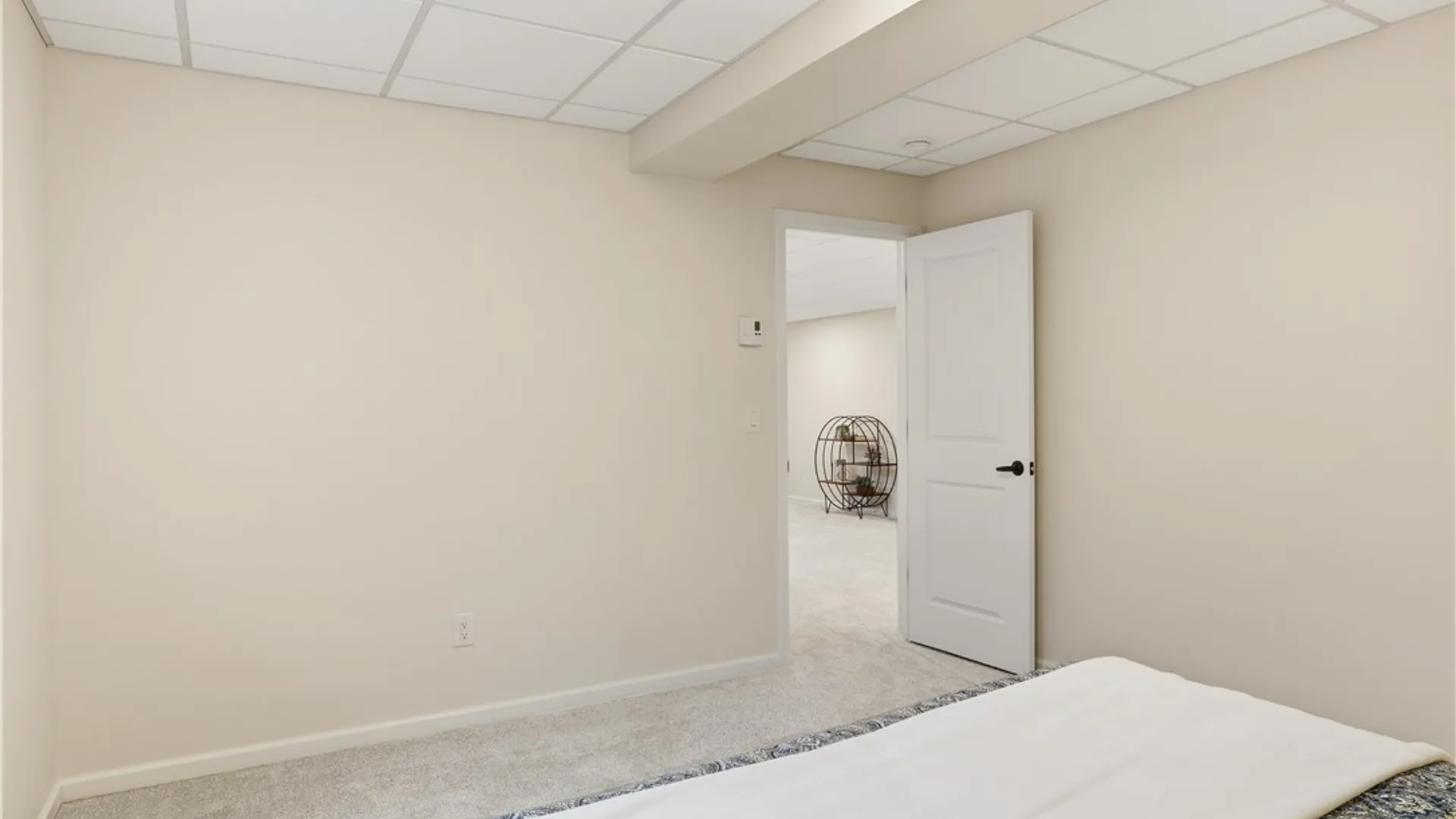 Property at 8 Nightfrost Lane, Henrietta, NY 14467 35