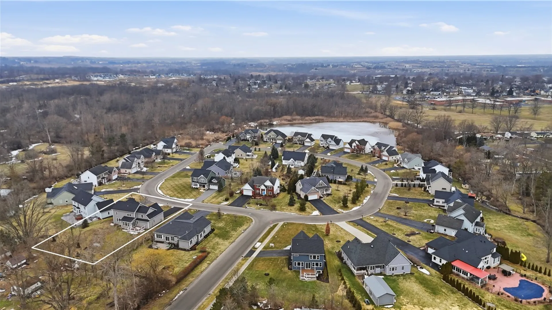 Property at 8 Nightfrost Lane, Henrietta, NY 14467 45