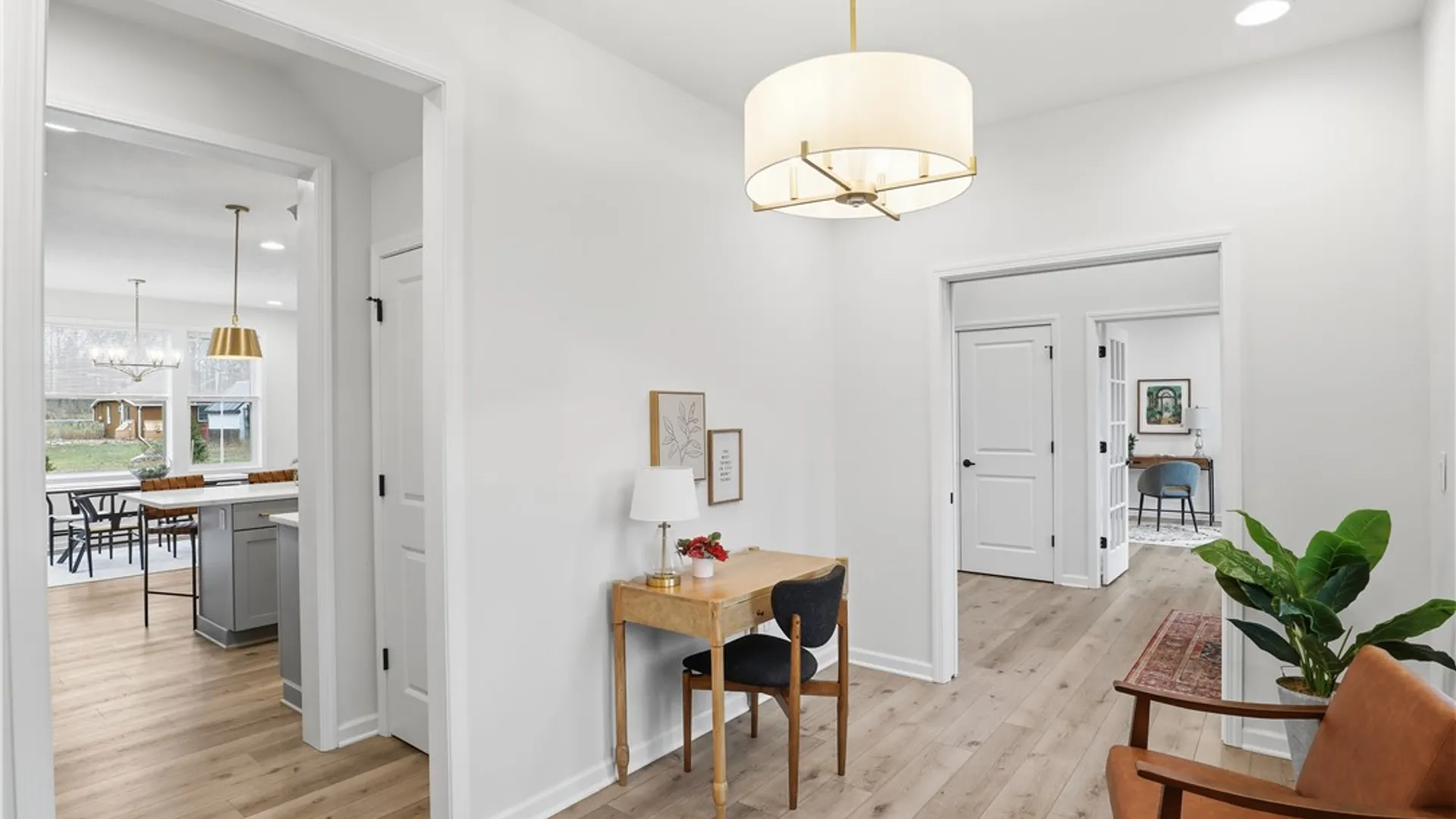 Property at 8 Nightfrost Lane, Henrietta, NY 14467 6