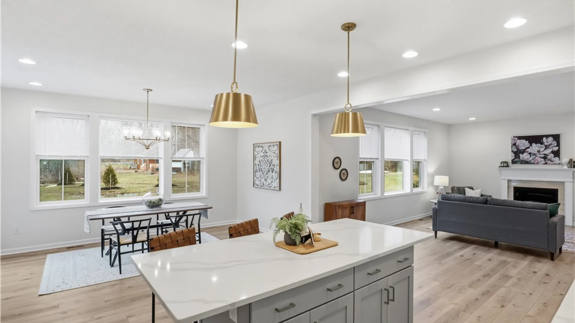 Property at 8 Nightfrost Lane, Henrietta, NY 14467 7