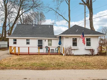 Property at 256 Breezeway Drive, Irondequoit, NY 14622