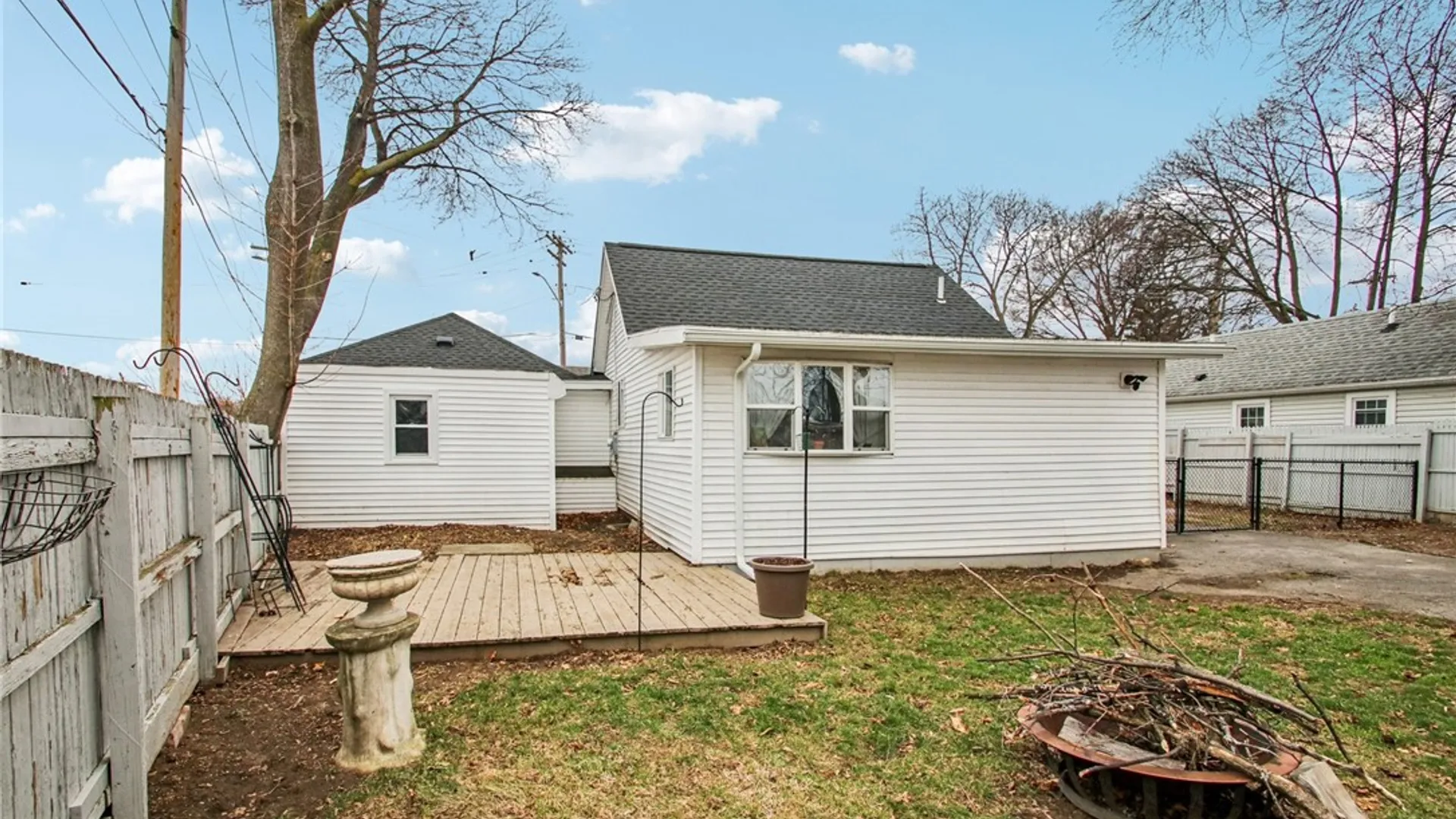 Property at 256 Breezeway Drive, Irondequoit, NY 14622 27