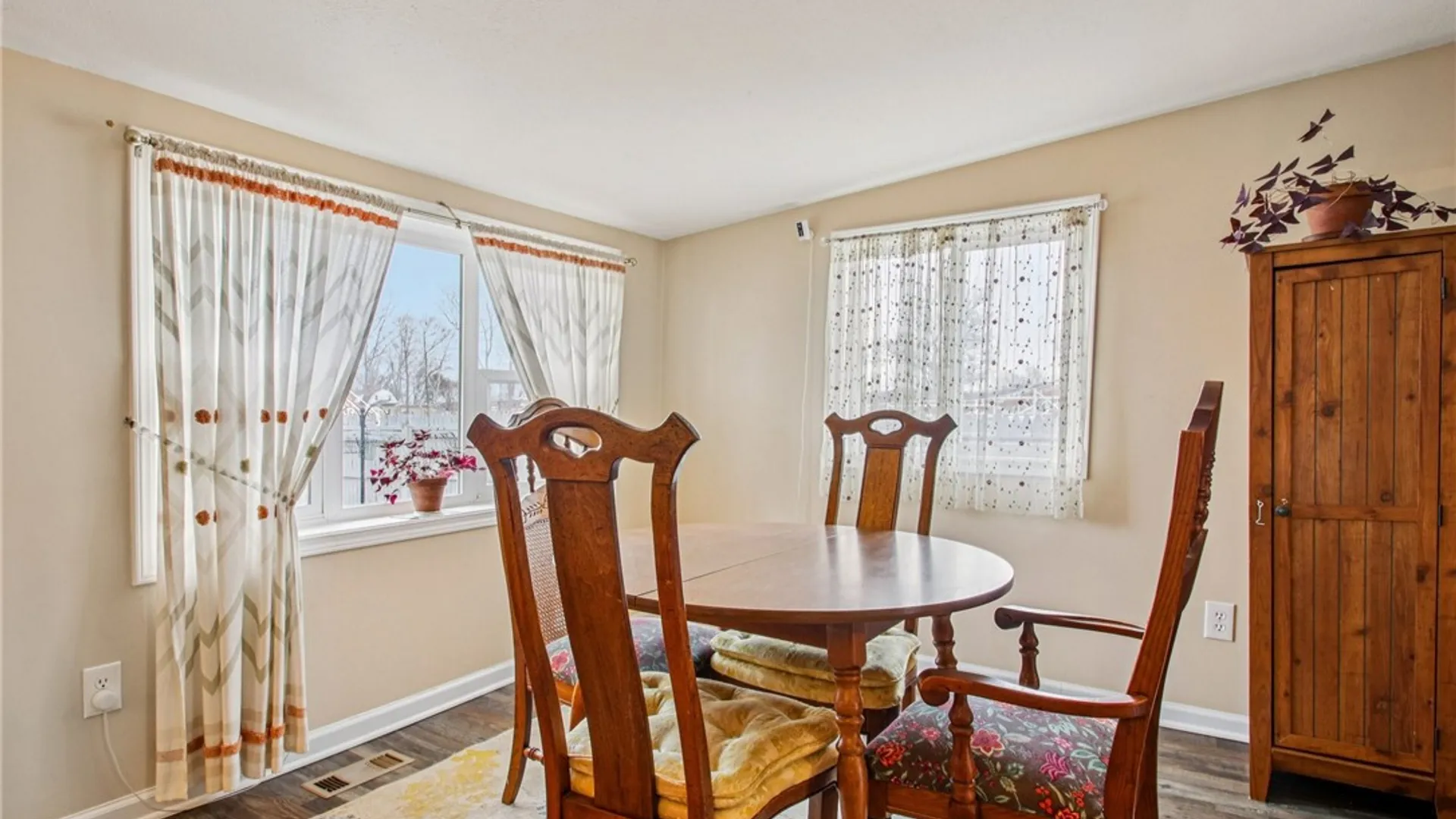 Property at 256 Breezeway Drive, Irondequoit, NY 14622 7