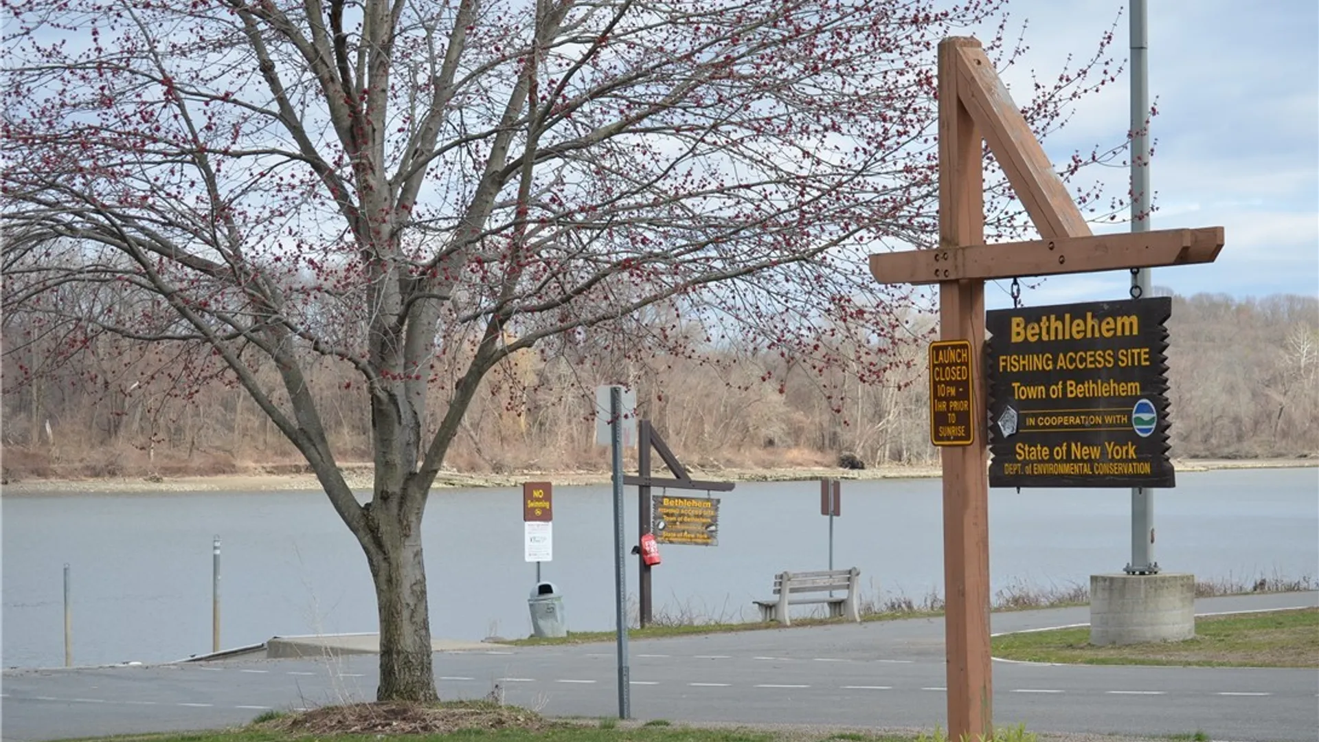 Property at 25 Barent Winne Road, Bethlehem, NY 12158 4