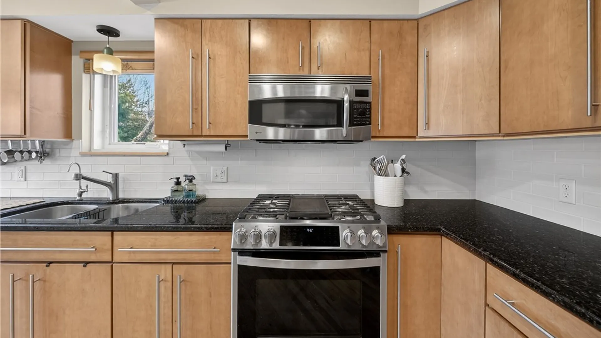 Property at 7516 Spectrum Way, Manlius, NY 13066 7