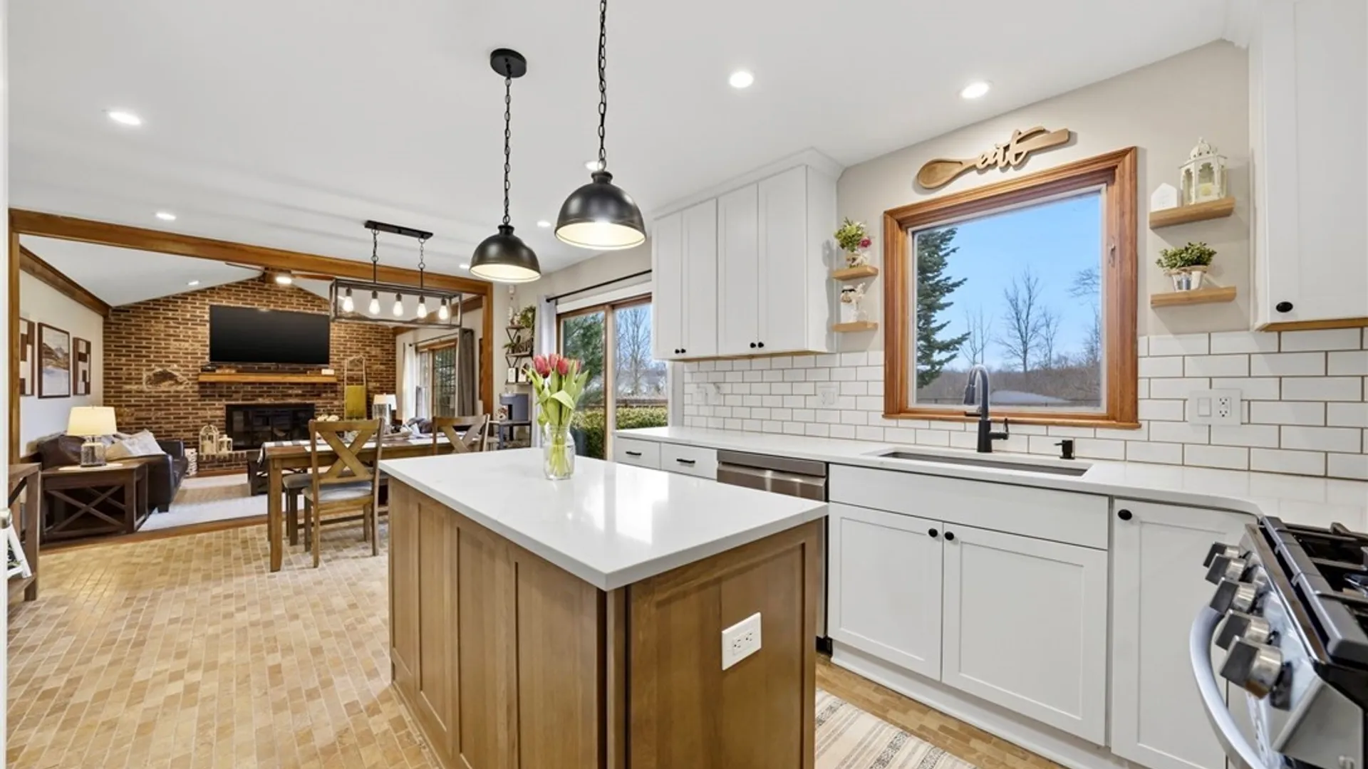 Property at 9165 Greiner Road, Clarence, NY 14031 2