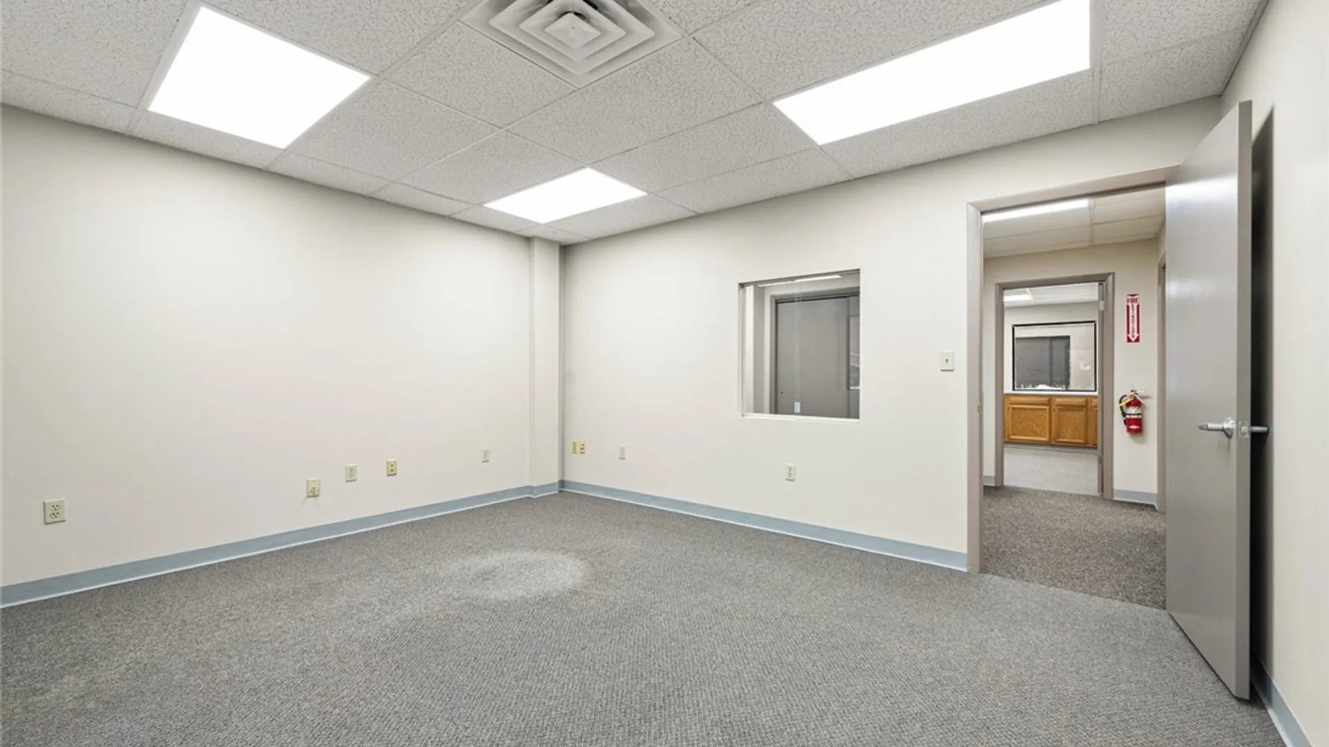 Property at 4 Adler Drive, DeWitt, NY 13057 11