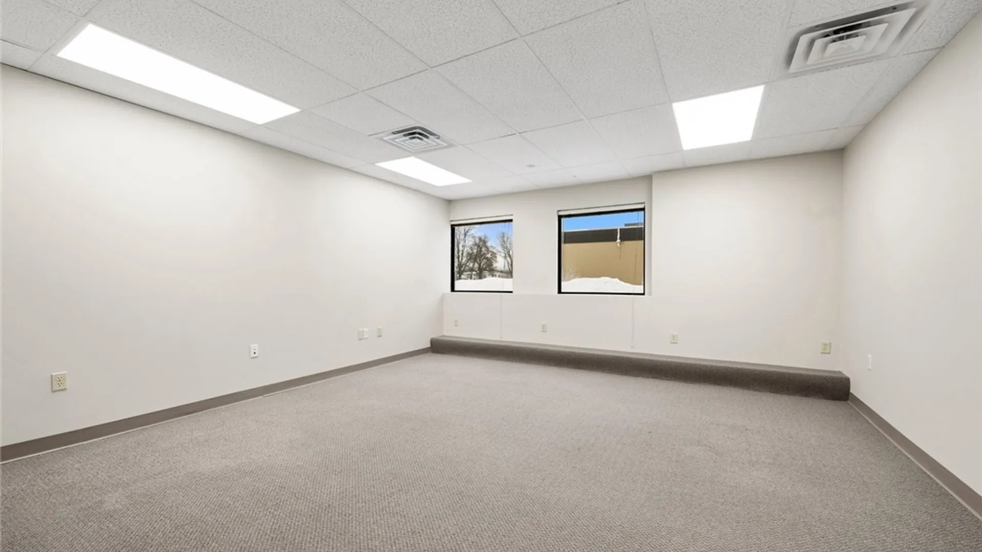 Property at 4 Adler Drive, DeWitt, NY 13057 17