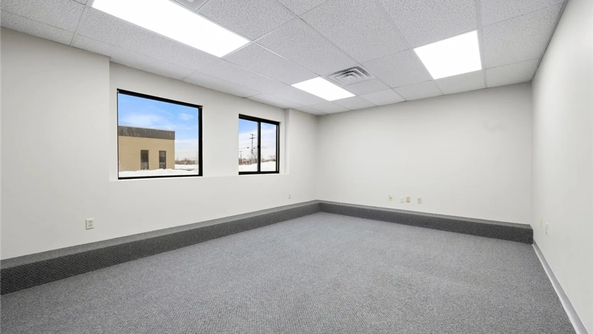 Property at 4 Adler Drive, DeWitt, NY 13057 21