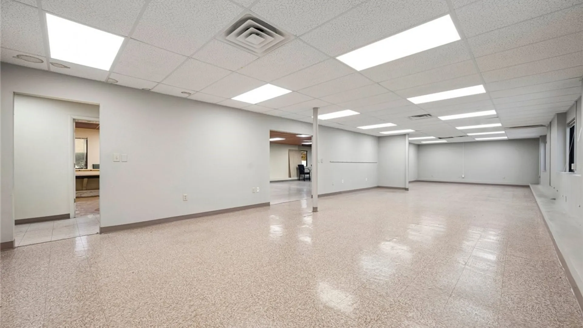 Property at 4 Adler Drive, DeWitt, NY 13057 37