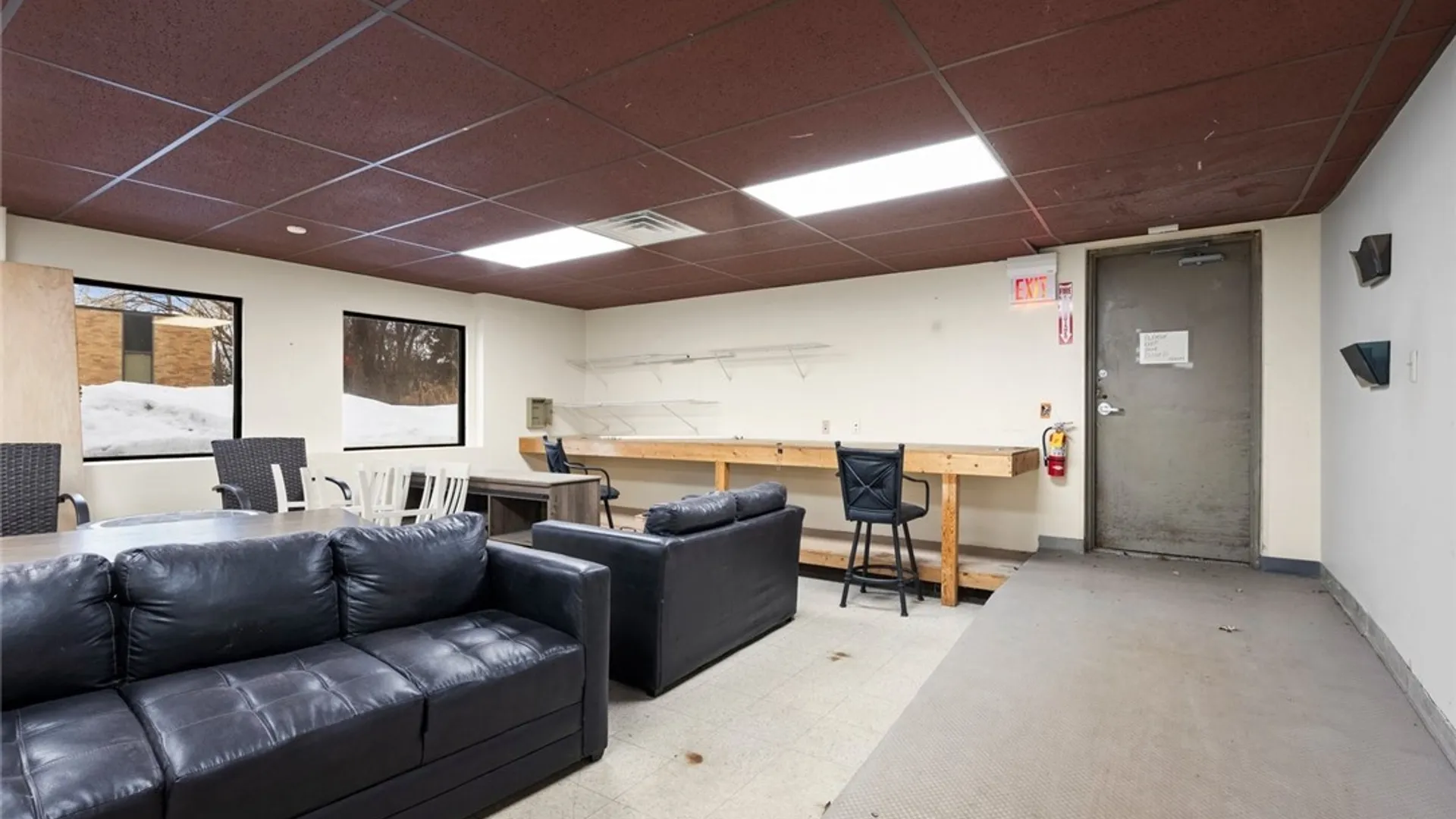 Property at 4 Adler Drive, DeWitt, NY 13057 40