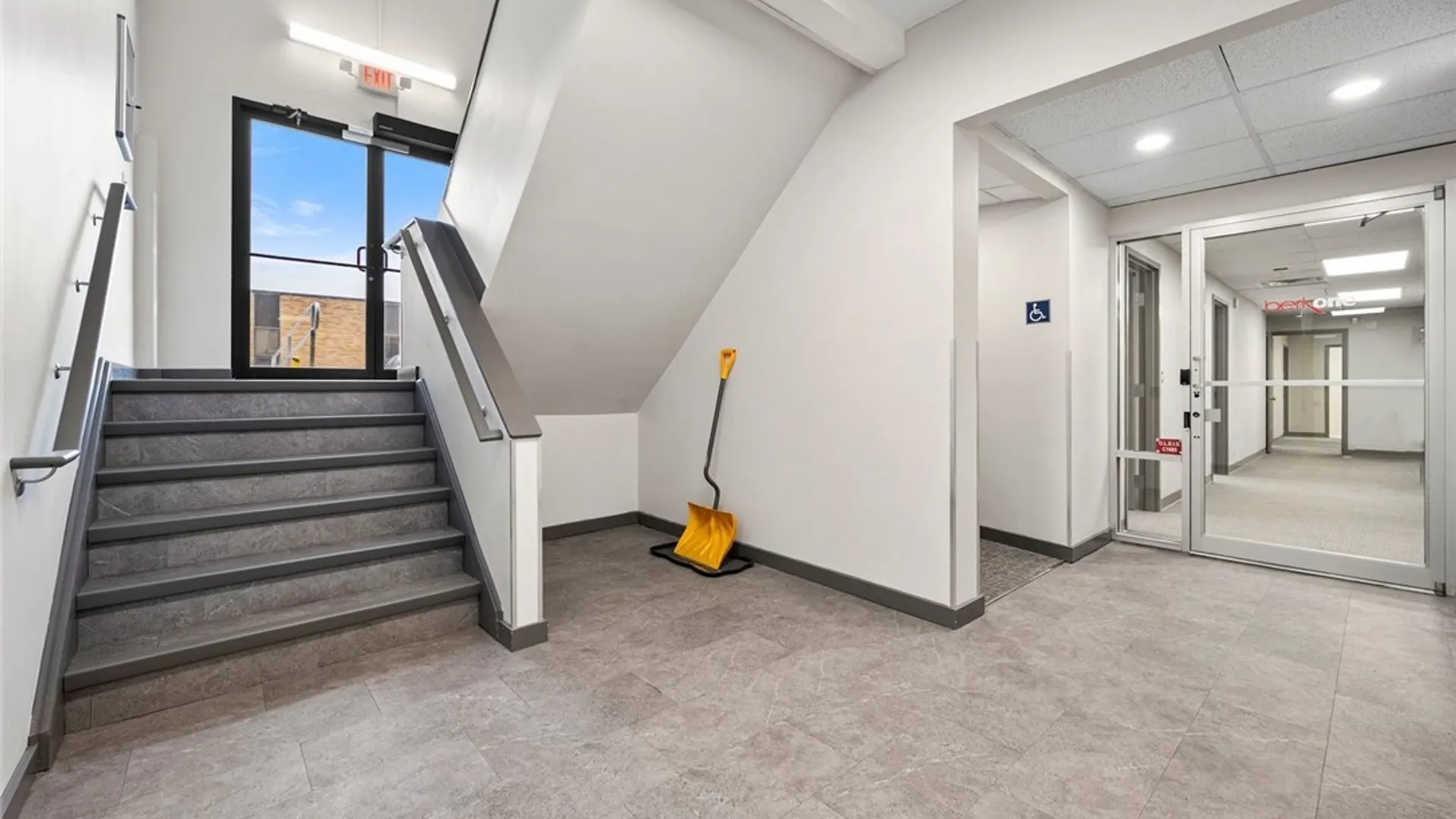 Property at 4 Adler Drive, DeWitt, NY 13057 6