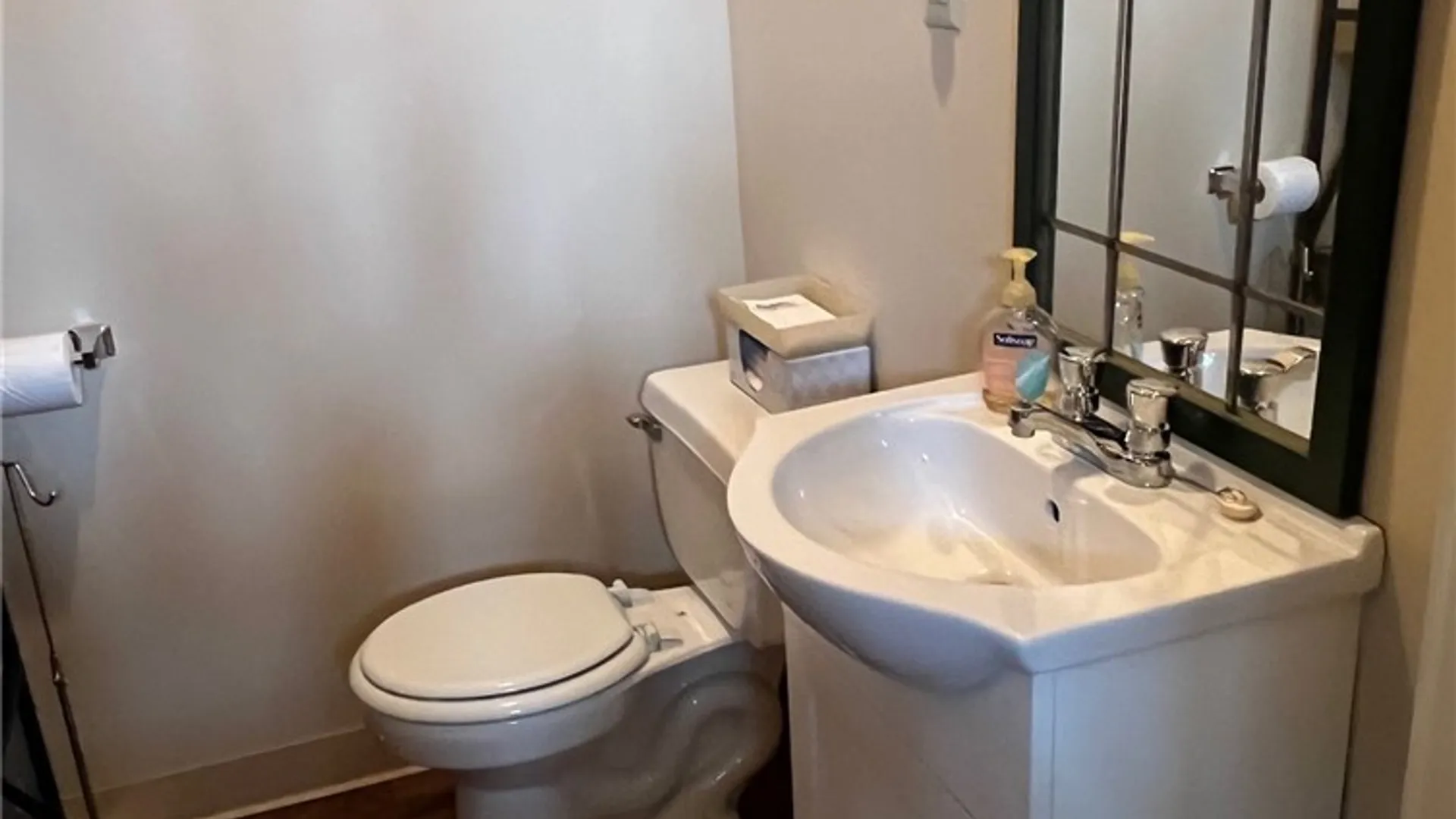 Property at 1717 Eggert Road, Amherst, 14226 12