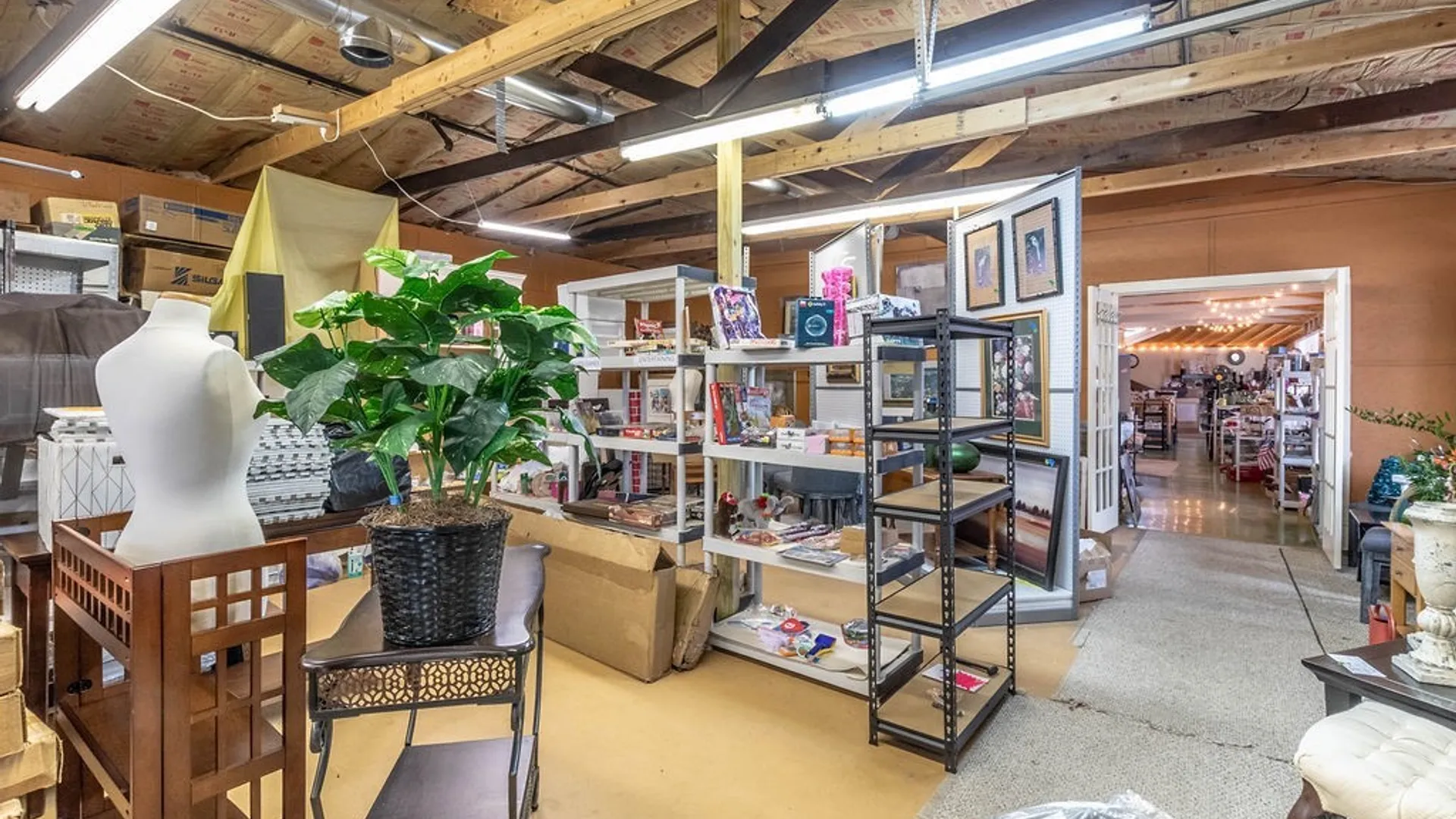 Property at 1717 Eggert Road, Amherst, 14226 28