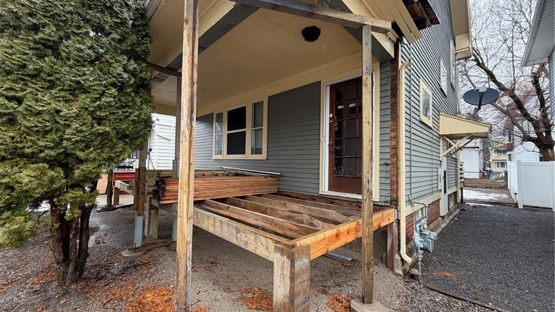 Property at 84 Stratford Park, Rochester, NY 14611 4