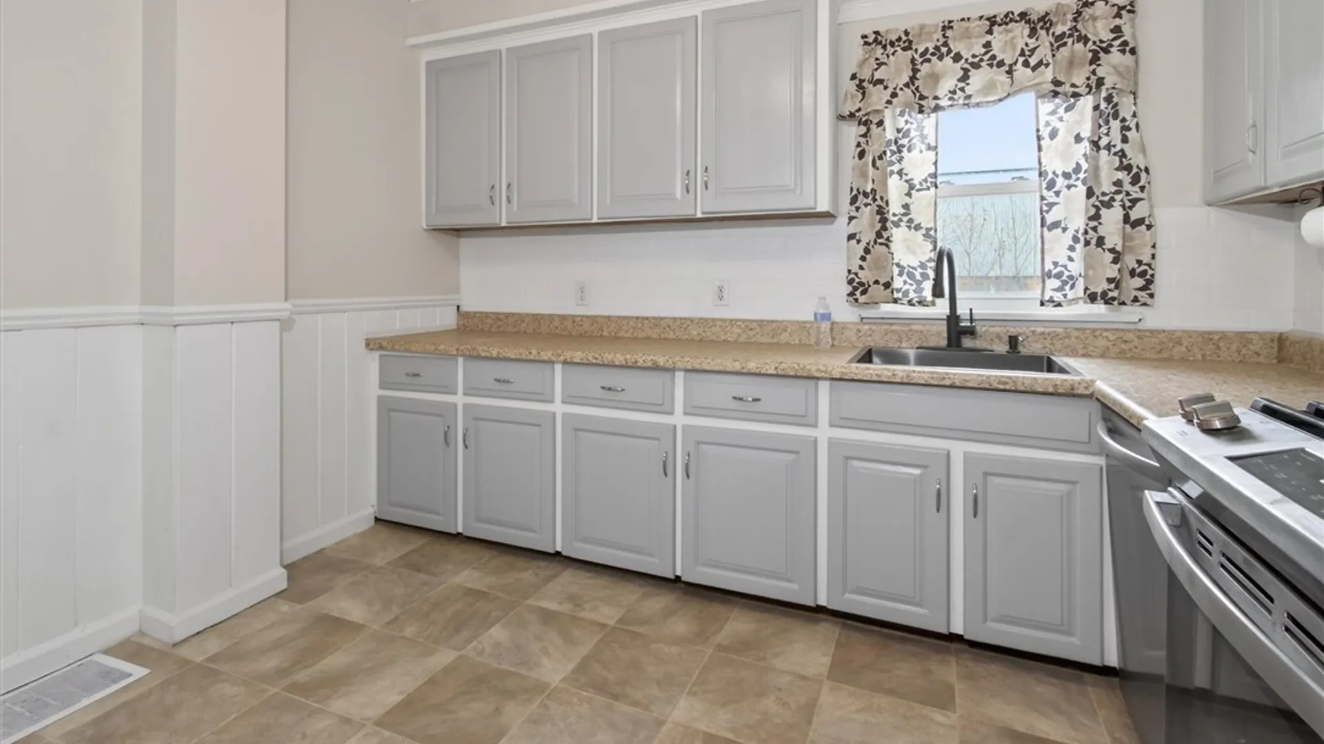 Property at 209 Cooper St, Arcadia, NY 14513 27