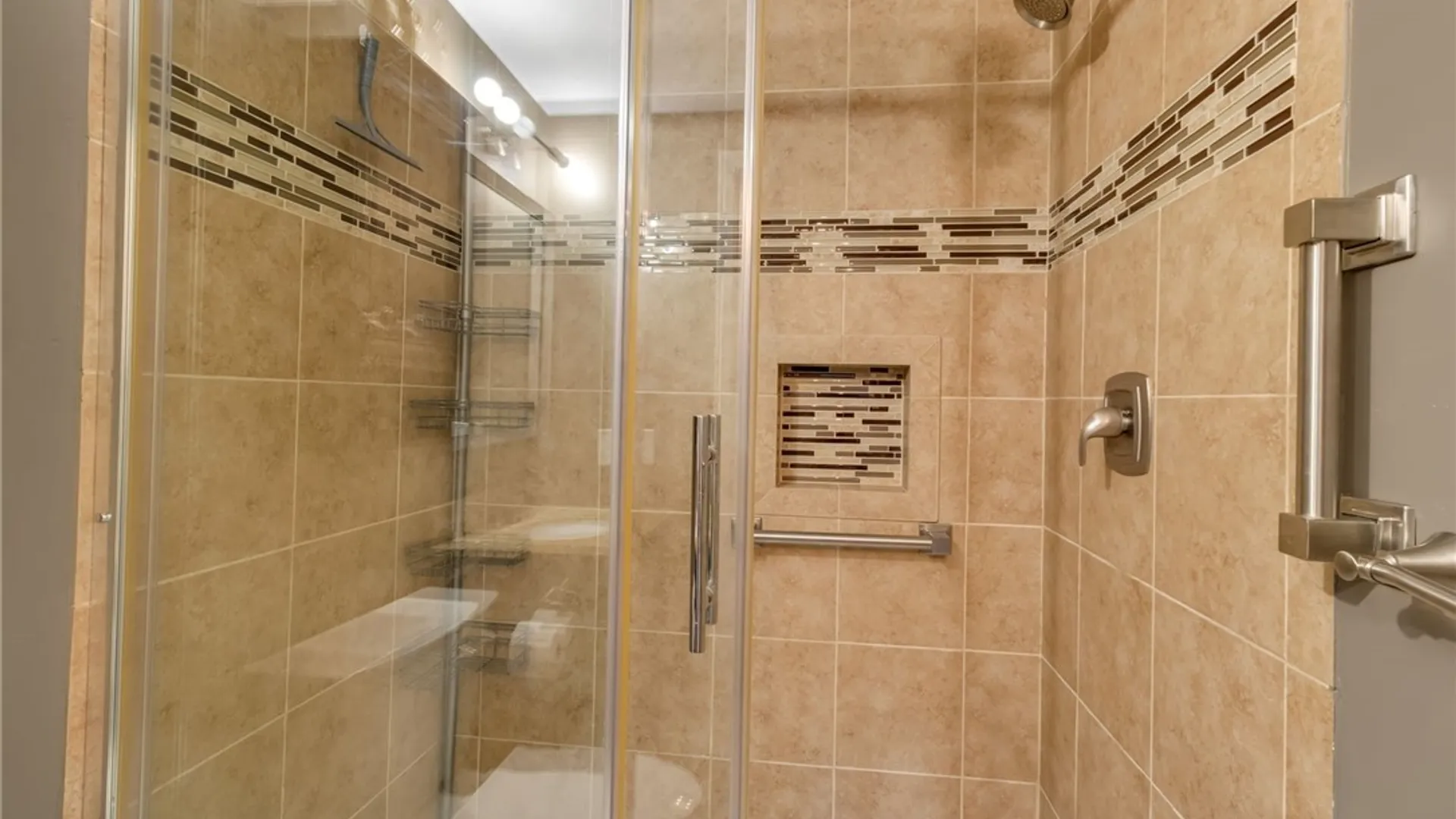 Property at 61D Georgian Lane, Amherst, NY 14221 23