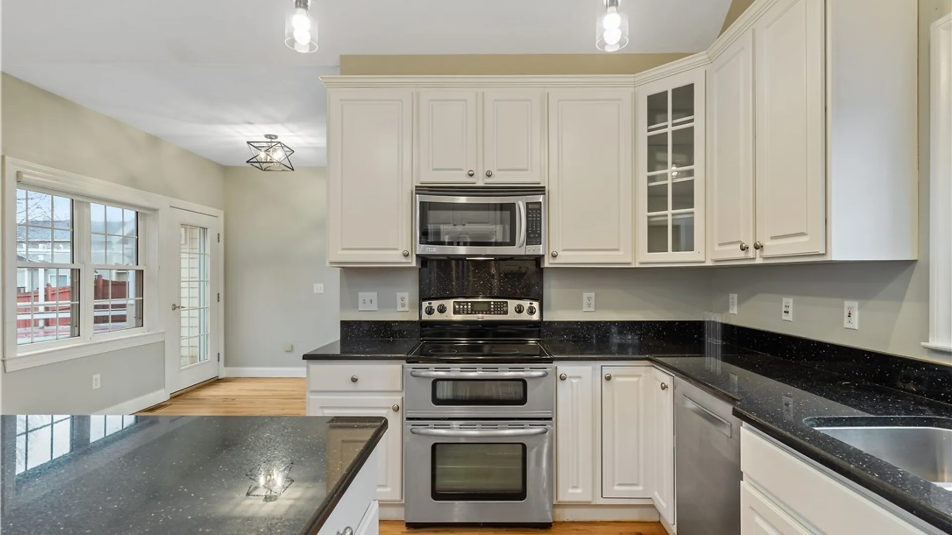 Property at 7541 Plum Hollow Circle, Clay, NY 13090 17