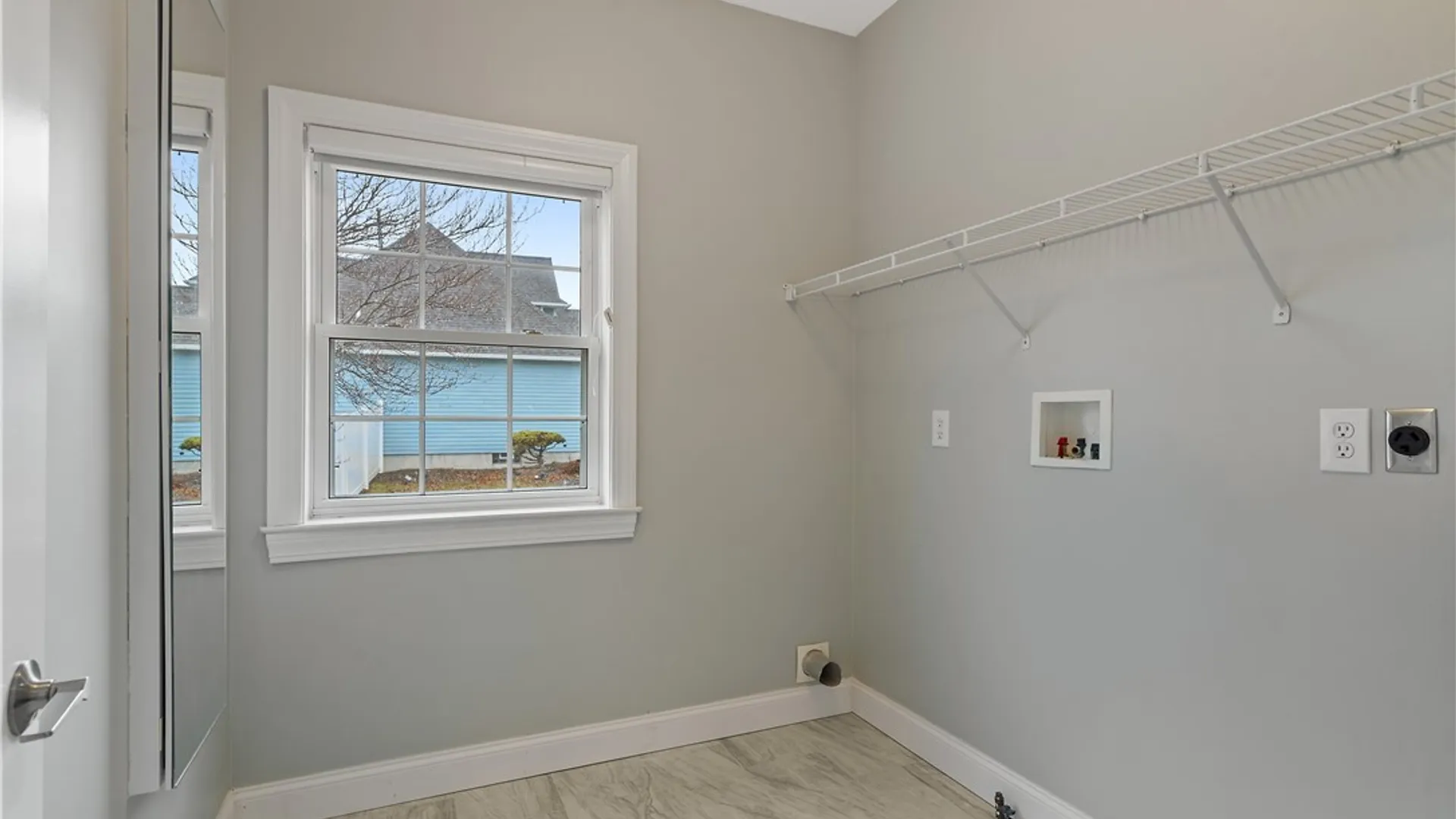 Property at 7541 Plum Hollow Circle, Clay, NY 13090 18