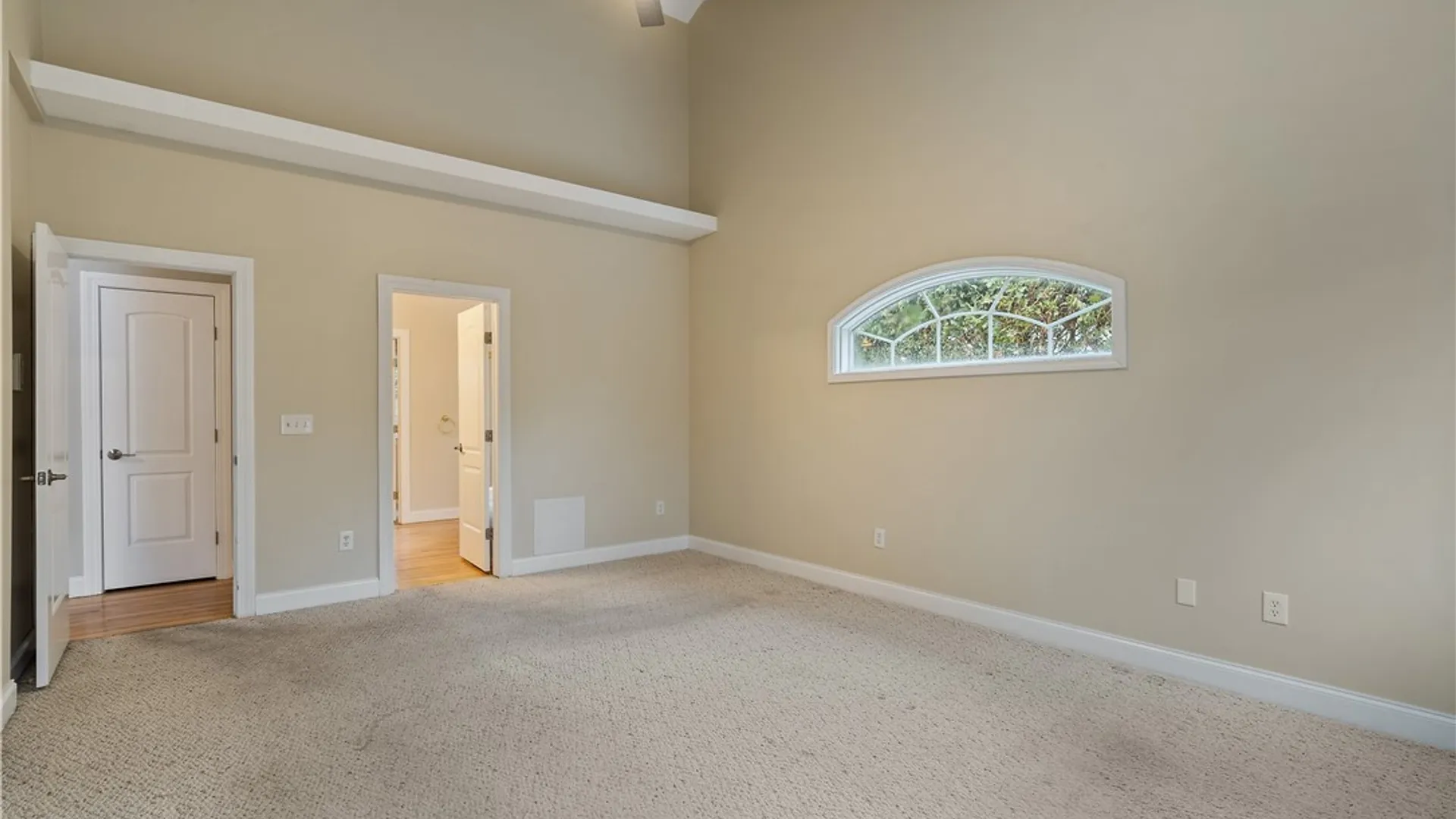 Property at 7541 Plum Hollow Circle, Clay, NY 13090 23