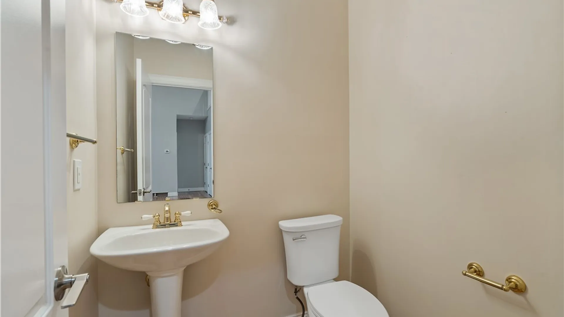 Property at 7541 Plum Hollow Circle, Clay, NY 13090 27